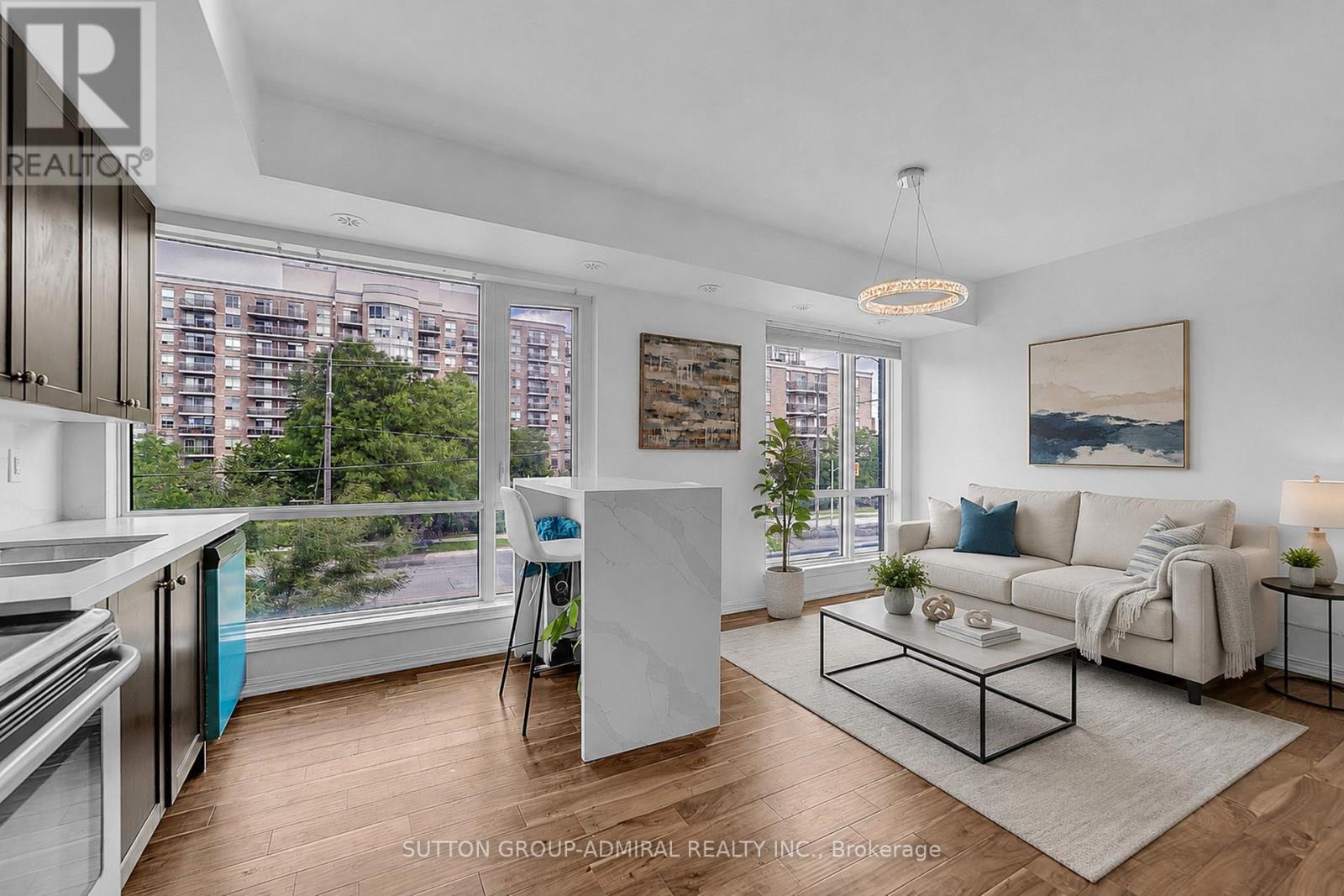 #305 639 LAWRENCE AVENUE - 9