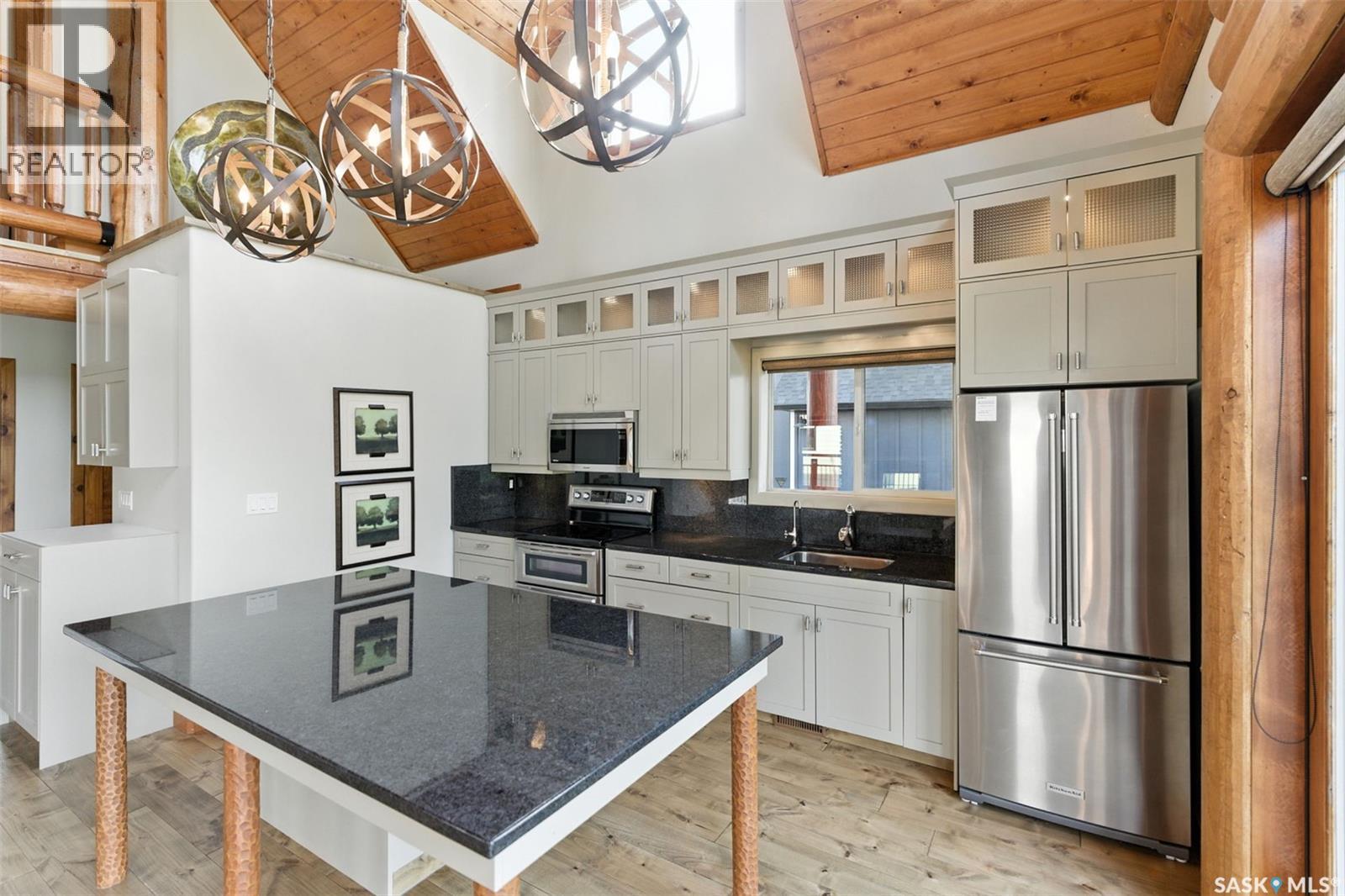 13 Islander DRIVE - 14