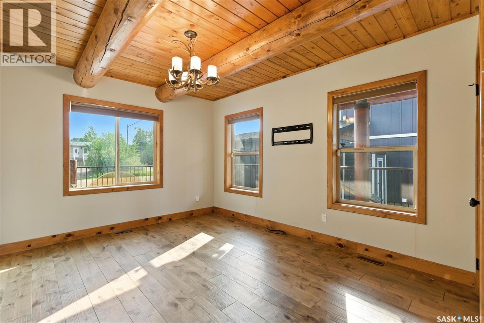 13 Islander DRIVE - 17
