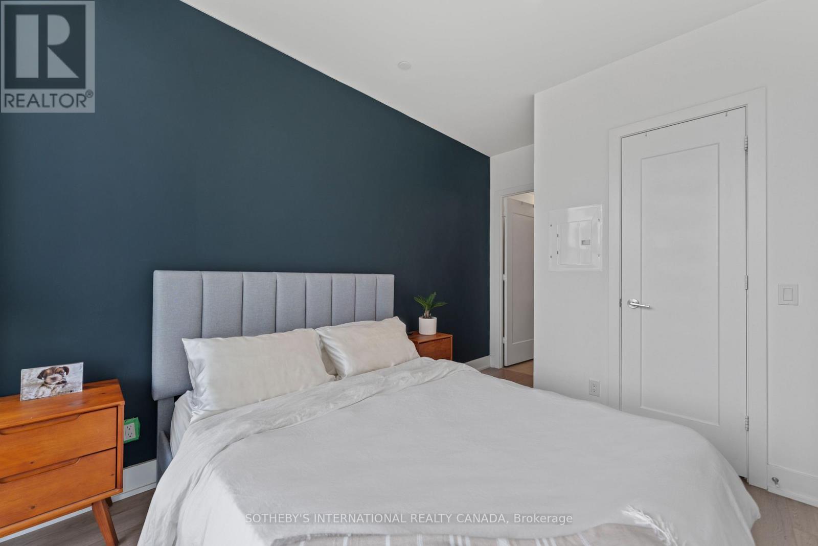 #412 1 BELSIZE DRIVE - 12