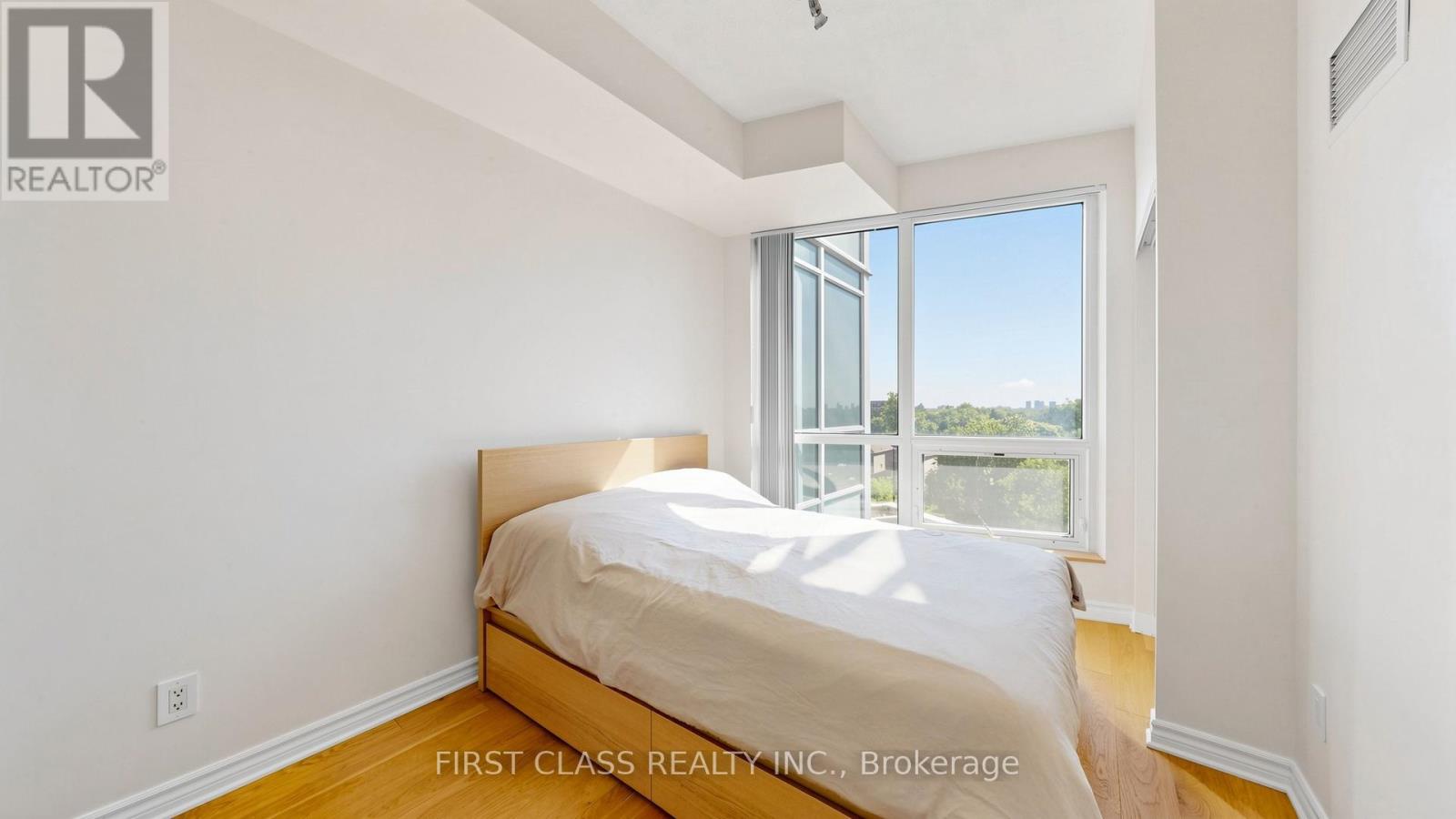 #612 18 HOLMES AVENUE - 11