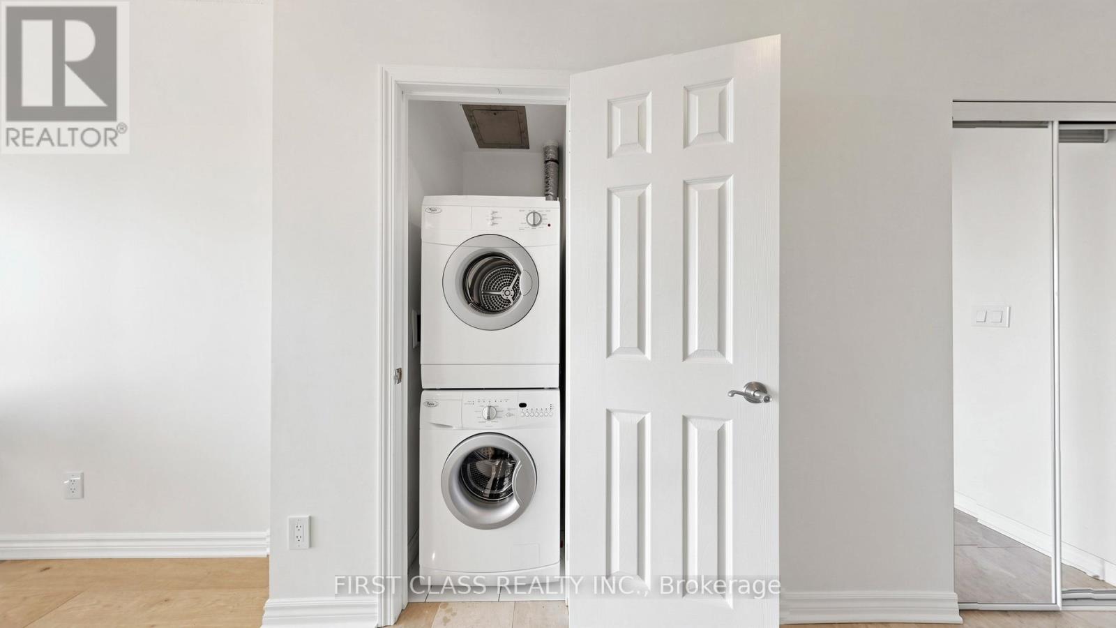 #612 18 HOLMES AVENUE - 16