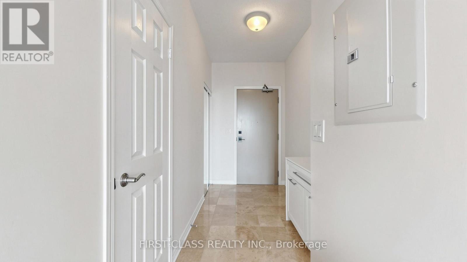 #612 18 HOLMES AVENUE - 17