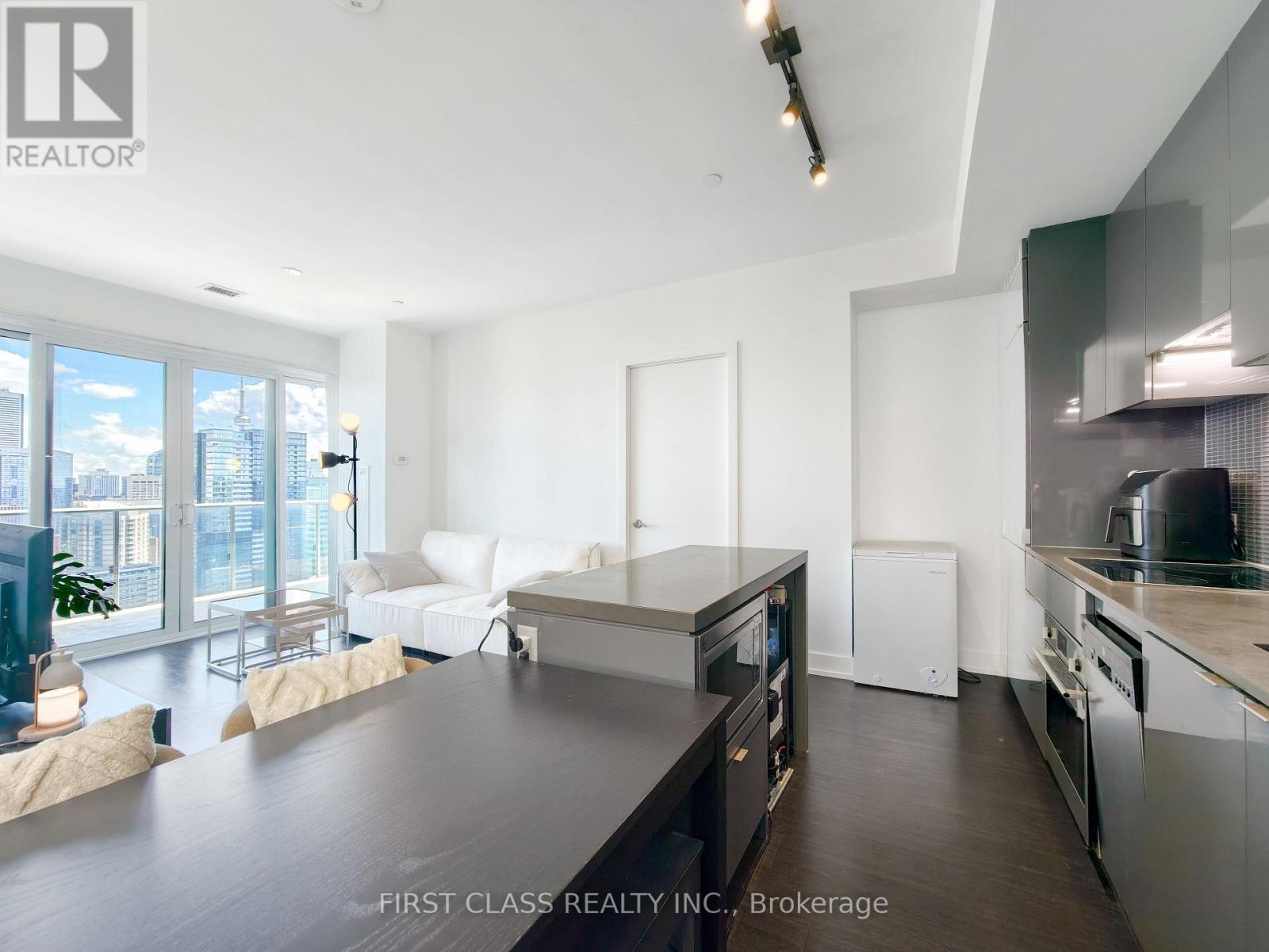 #3611 7 GRENVILLE STREET - 5
