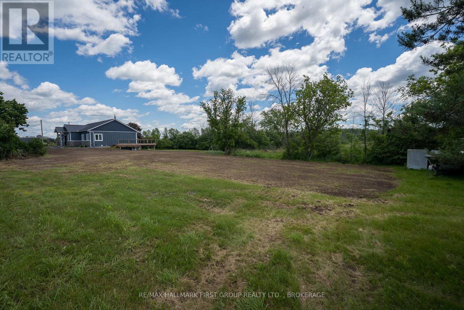 262 HUNT ROAD - 46