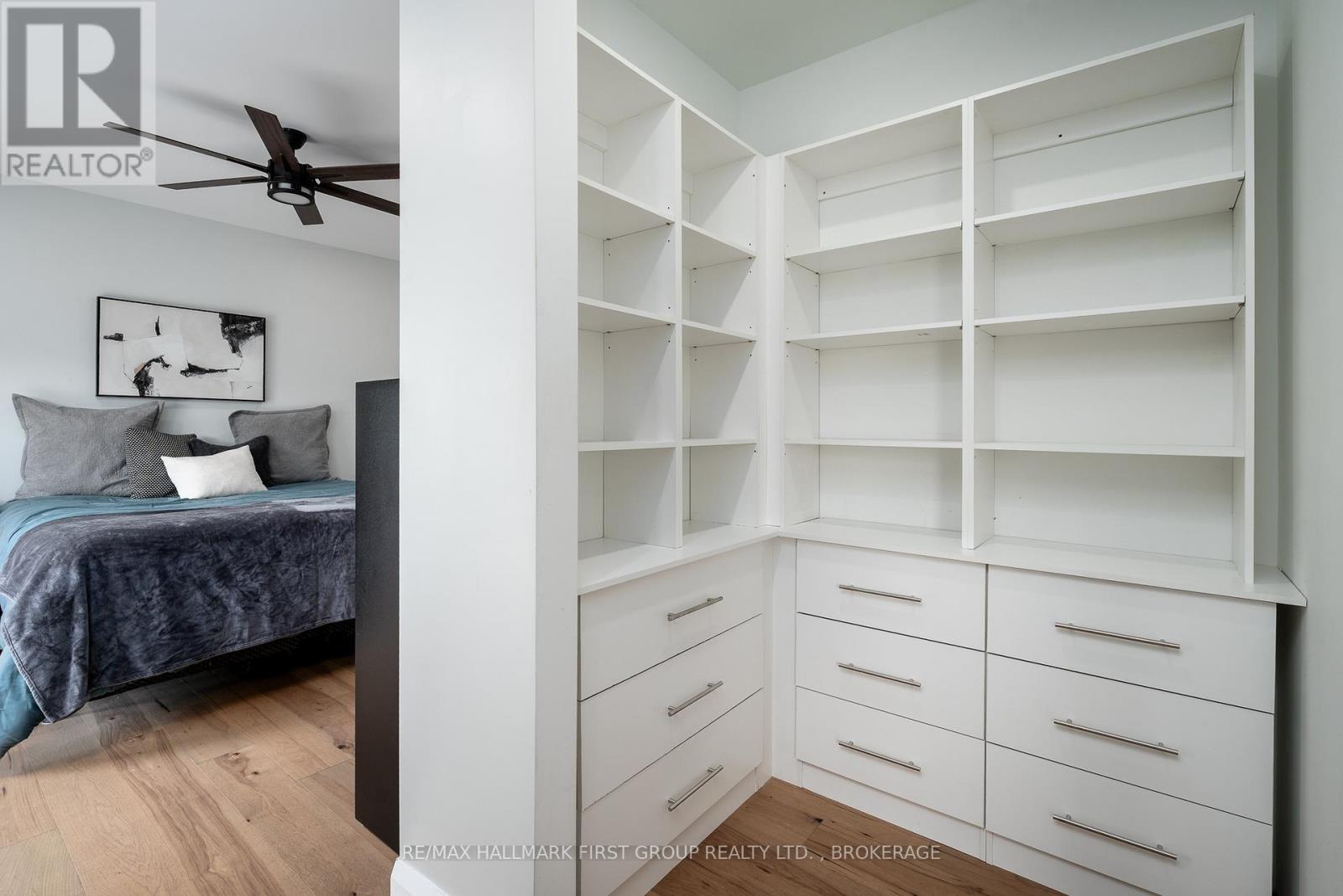 262 HUNT ROAD - 24