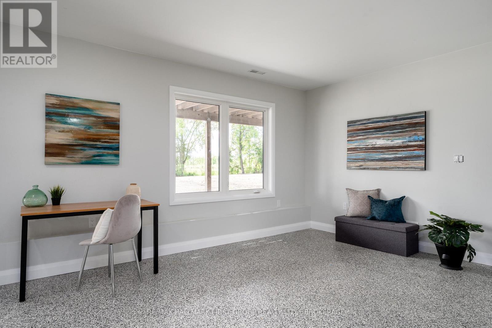 262 HUNT ROAD - 31