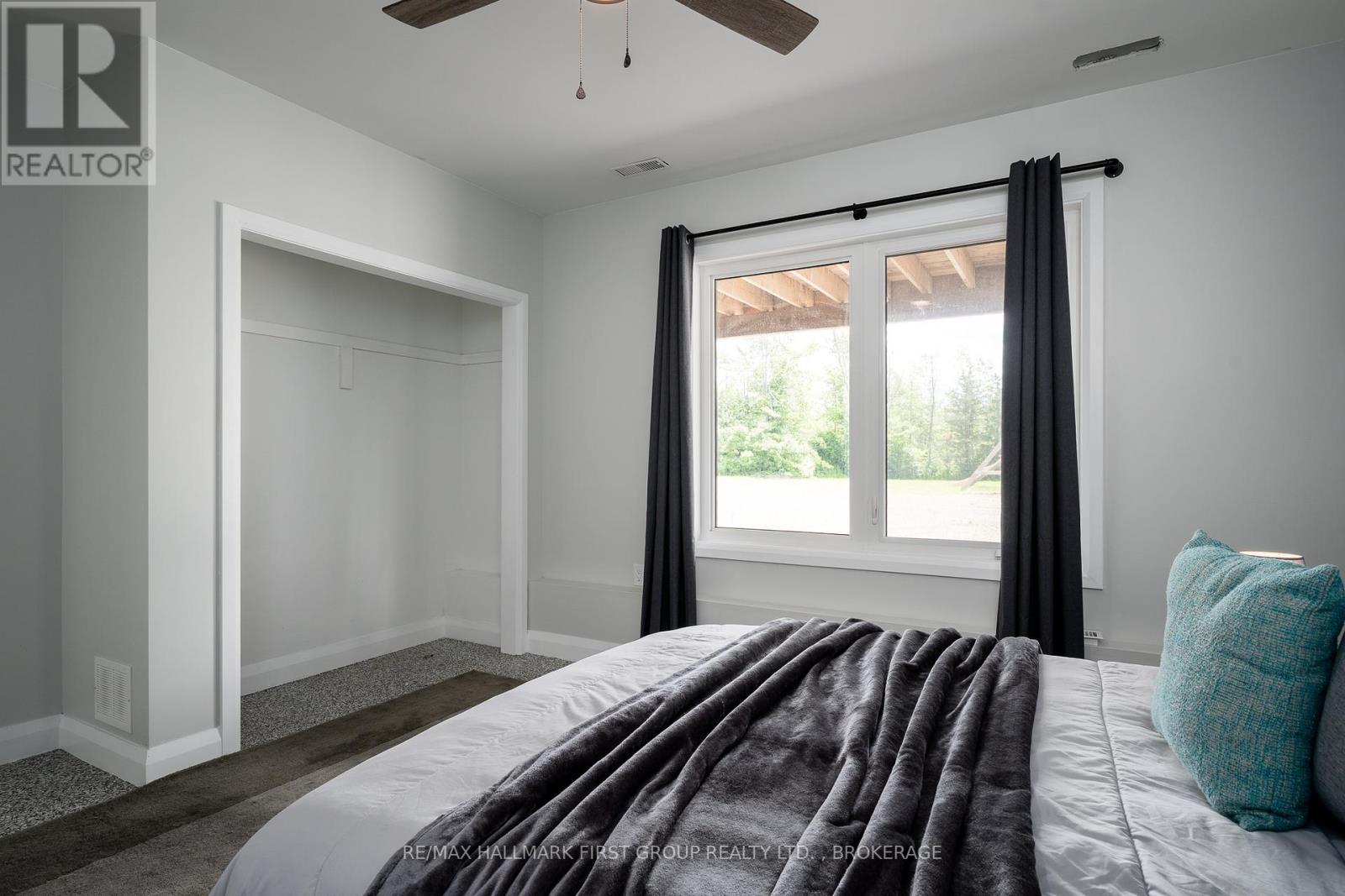 262 HUNT ROAD - 33