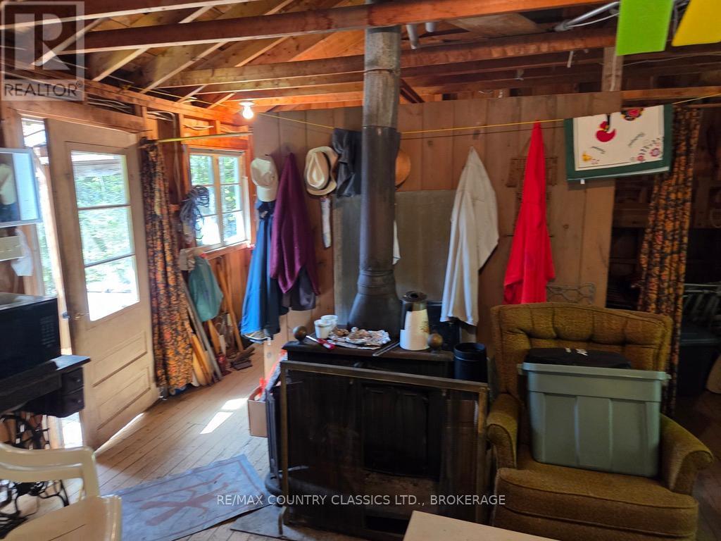 860 MAZINAW LAKE - 10
