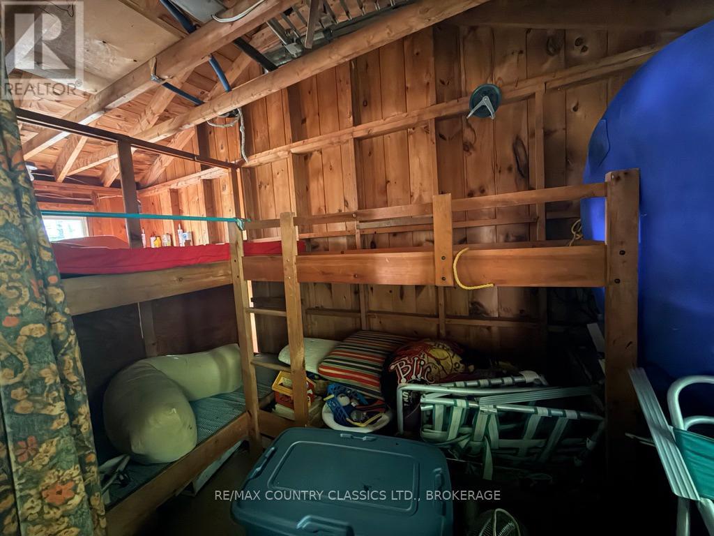 860 MAZINAW LAKE - 12