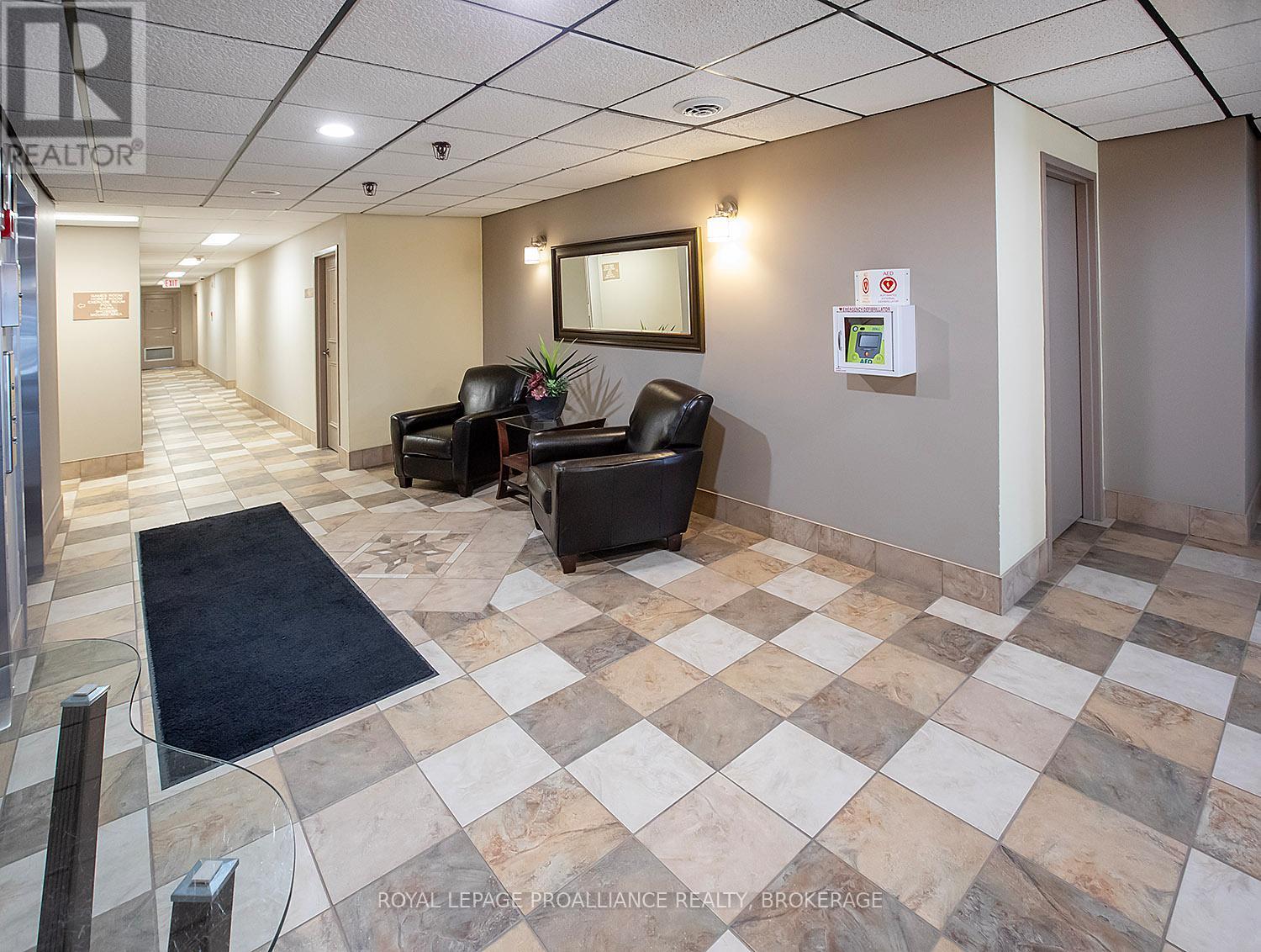 #305 120 BARRETT COURT - 15