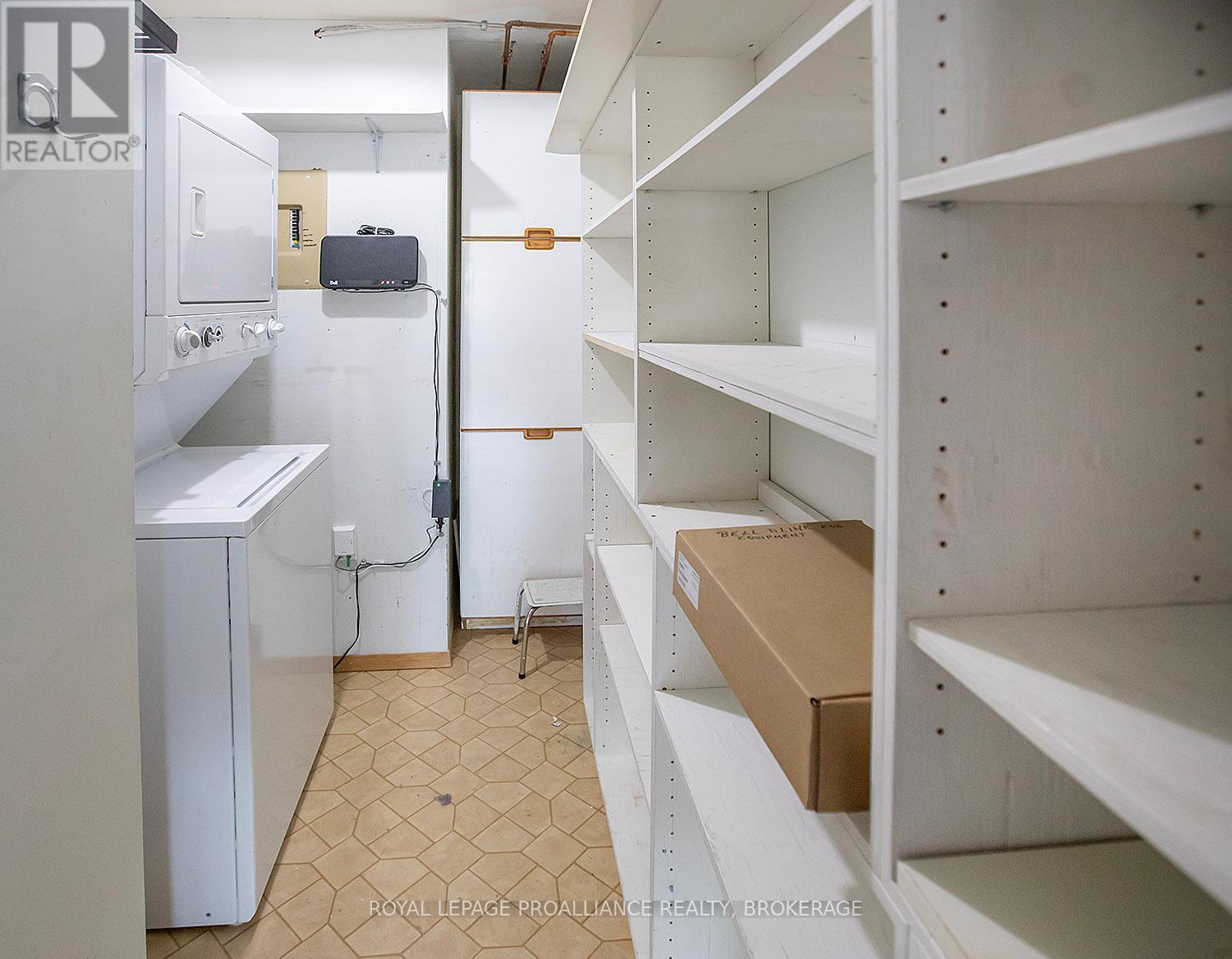 #305 120 BARRETT COURT - 13
