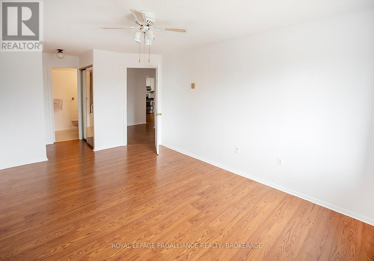 #305 120 BARRETT COURT - 8
