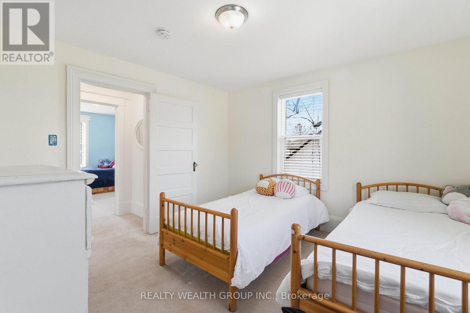 1678 DAVID STREET - 20