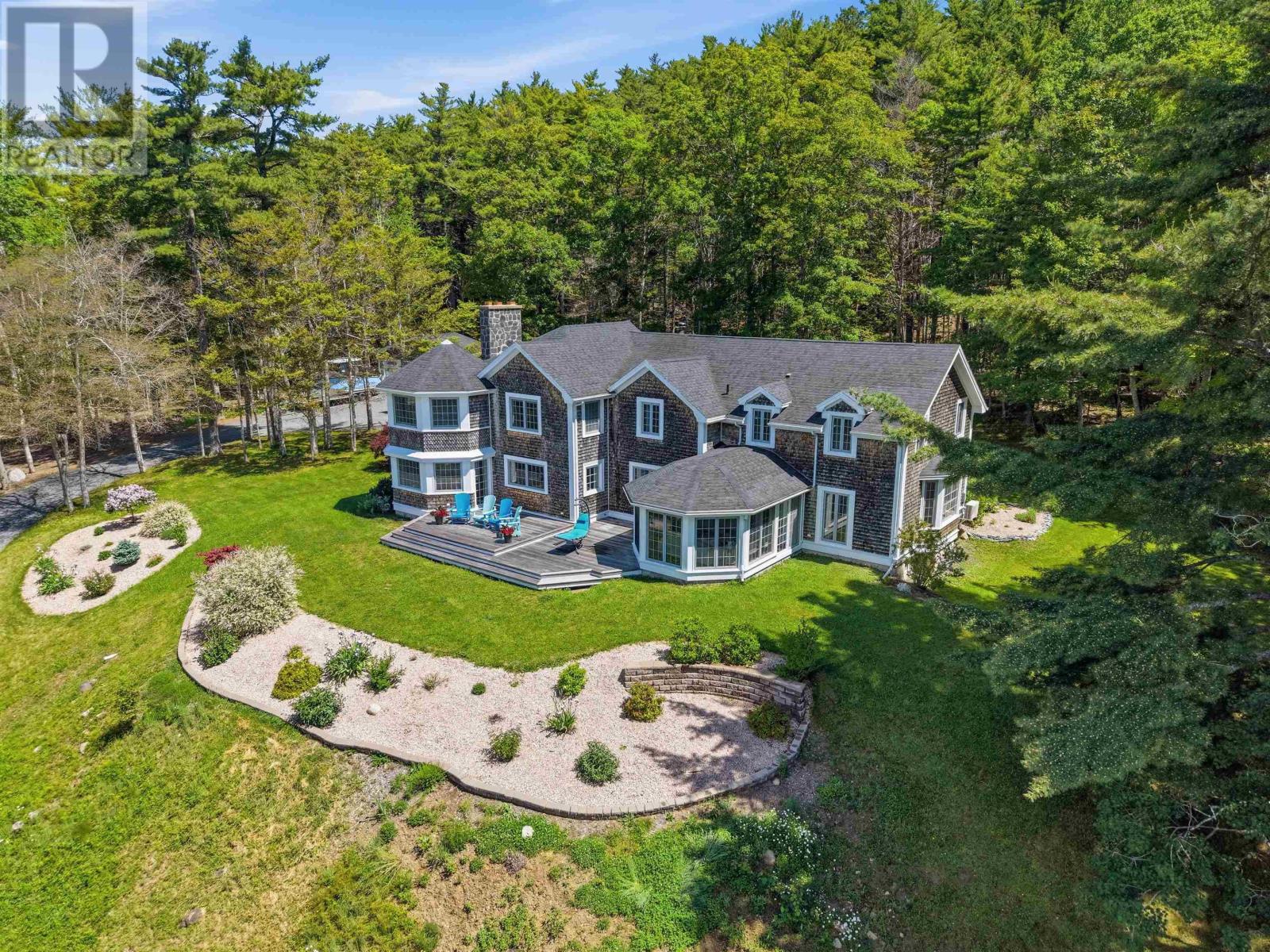 6010 Highway 332 - 1