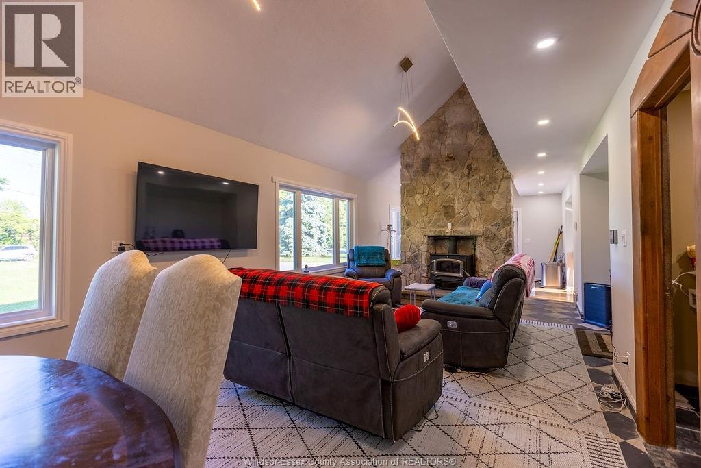 2040 FRONT ROAD North - 17