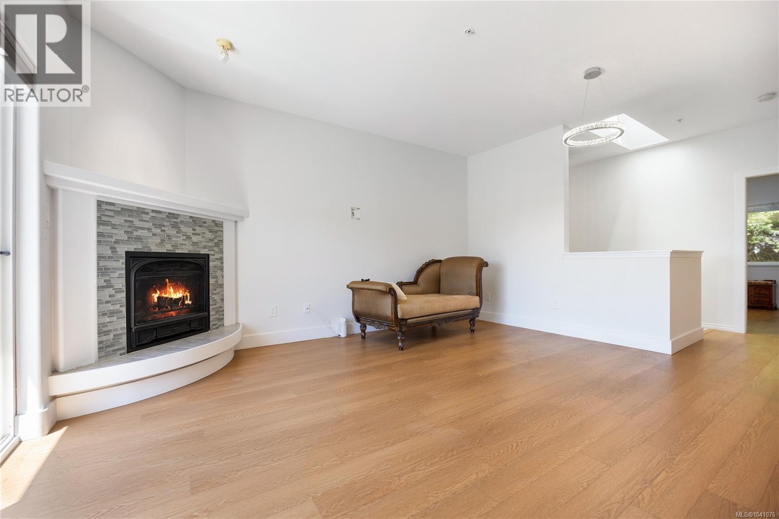 22 126 Hallowell Rd, View Royal