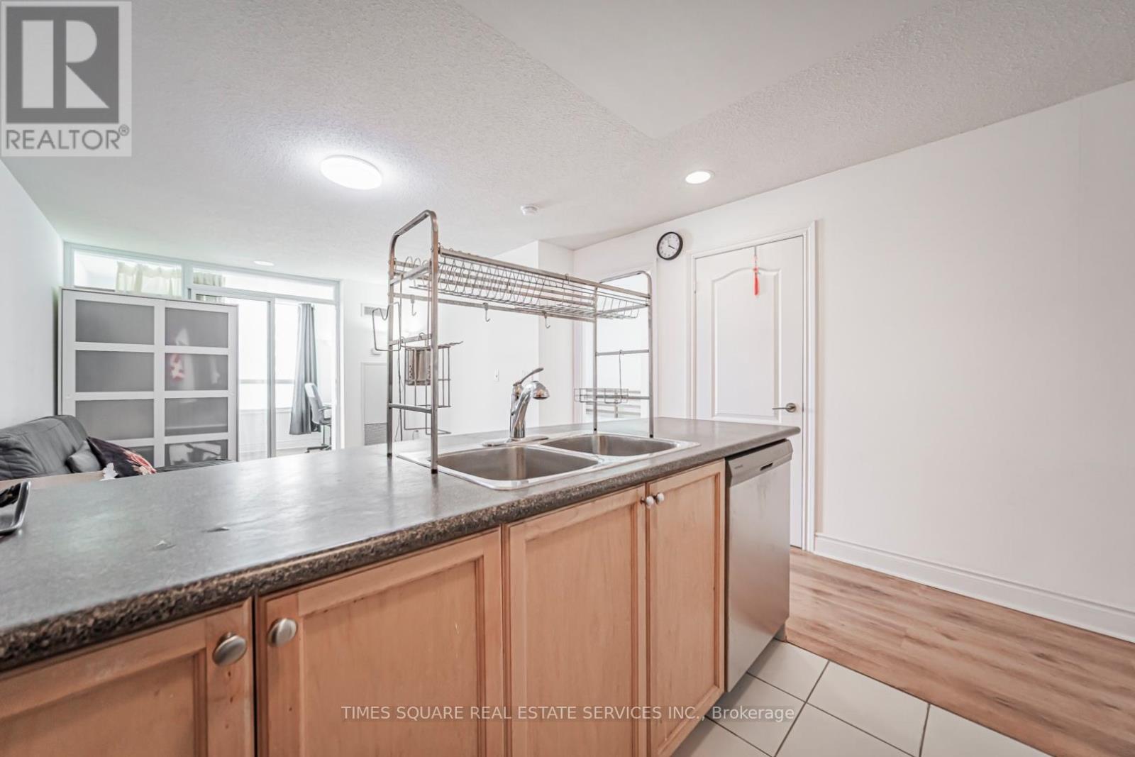#1103 50 BRIAN HARRISON WAY - 17