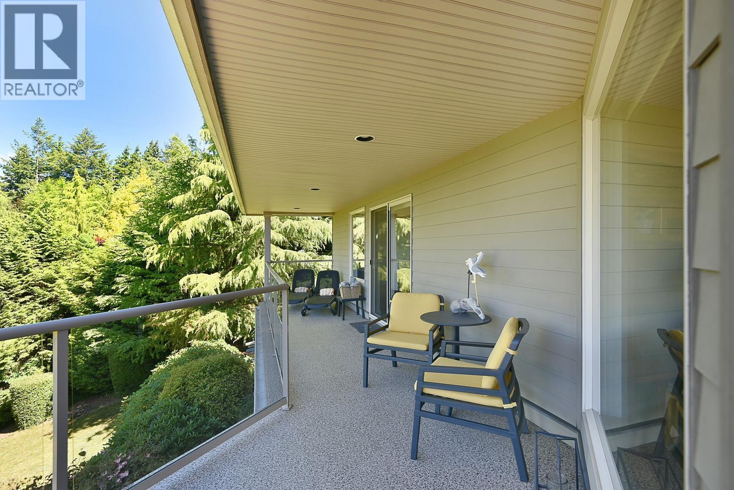 377 HARRY ROAD, Gibsons