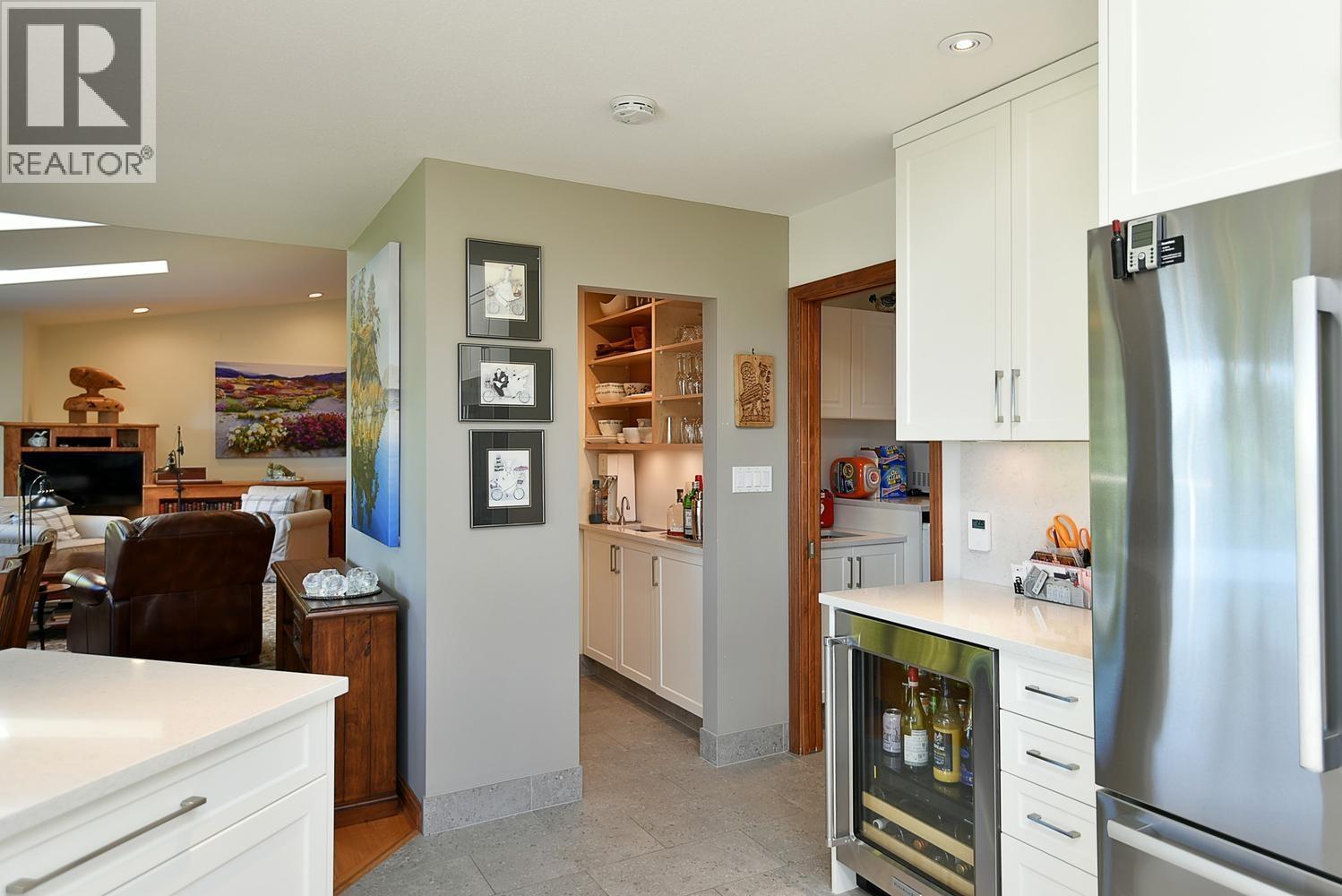 377 HARRY ROAD, Gibsons