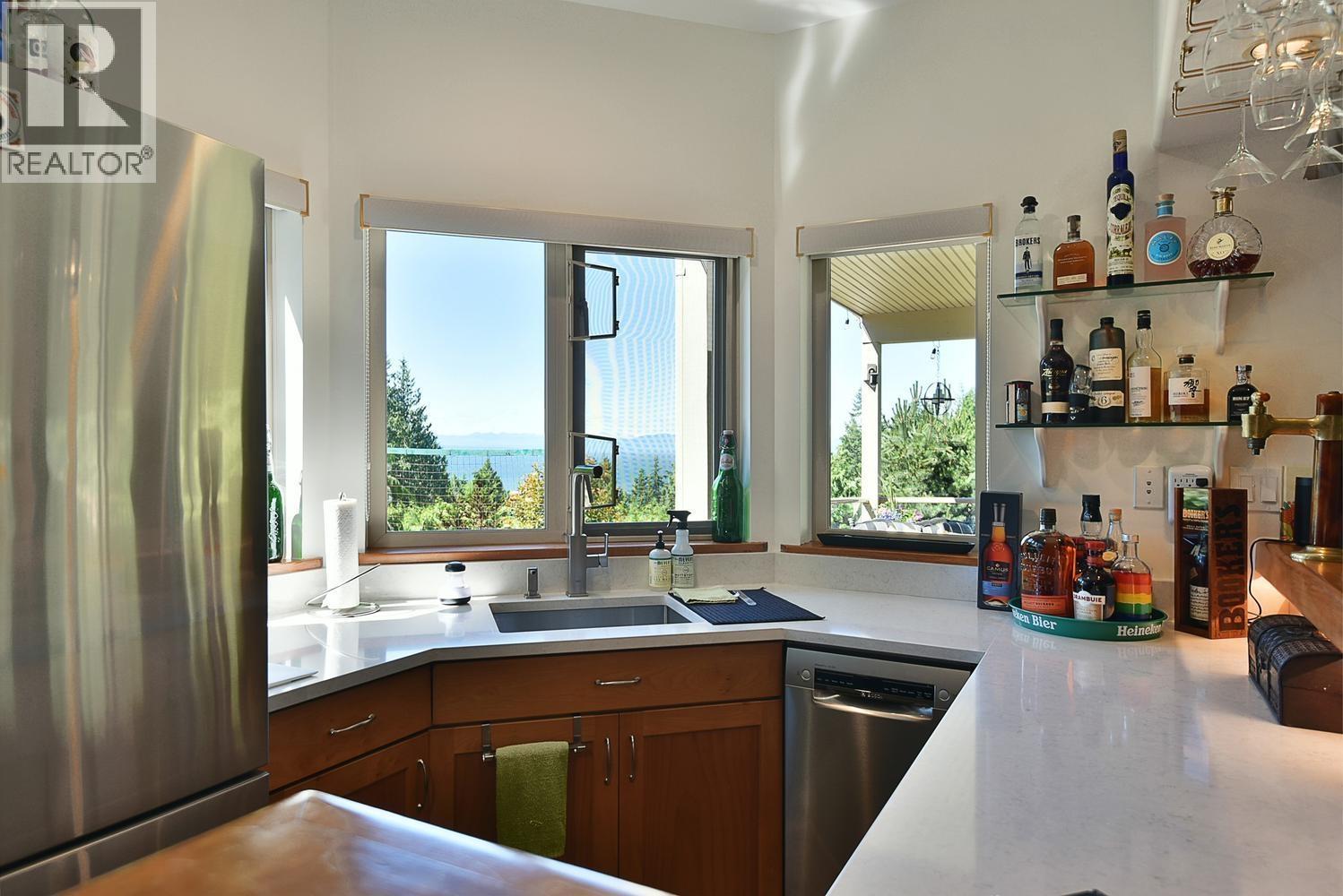 377 HARRY ROAD, Gibsons