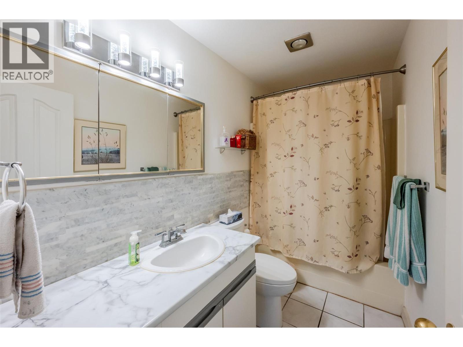 #2 800 Merlot Avenue - 23