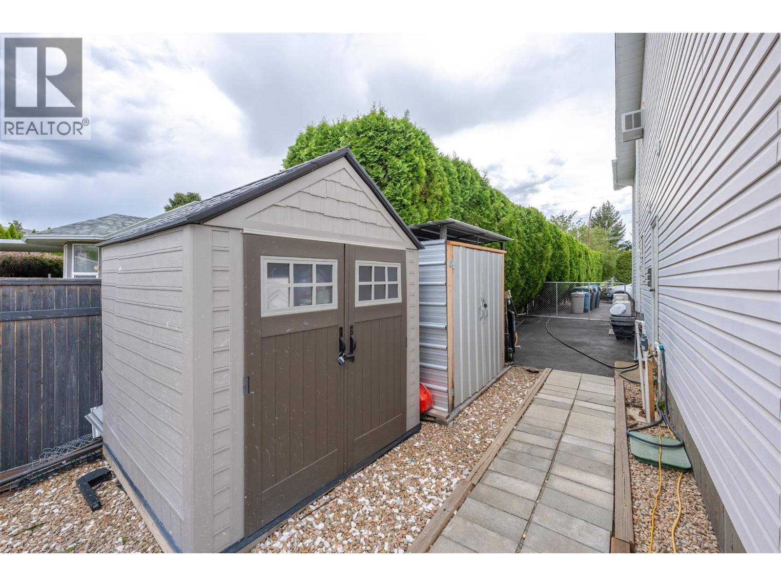 #2 800 Merlot Avenue - 36