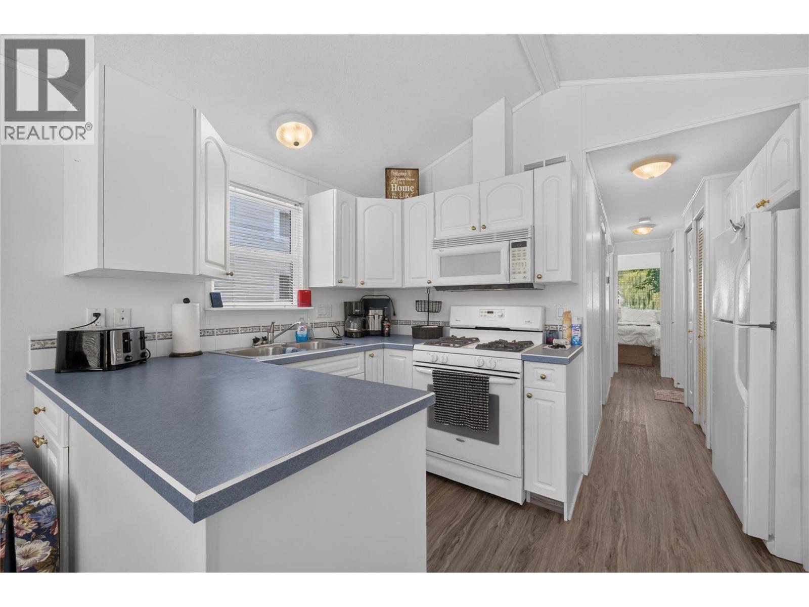 19 1455 Silver Sands Road, Sicamous