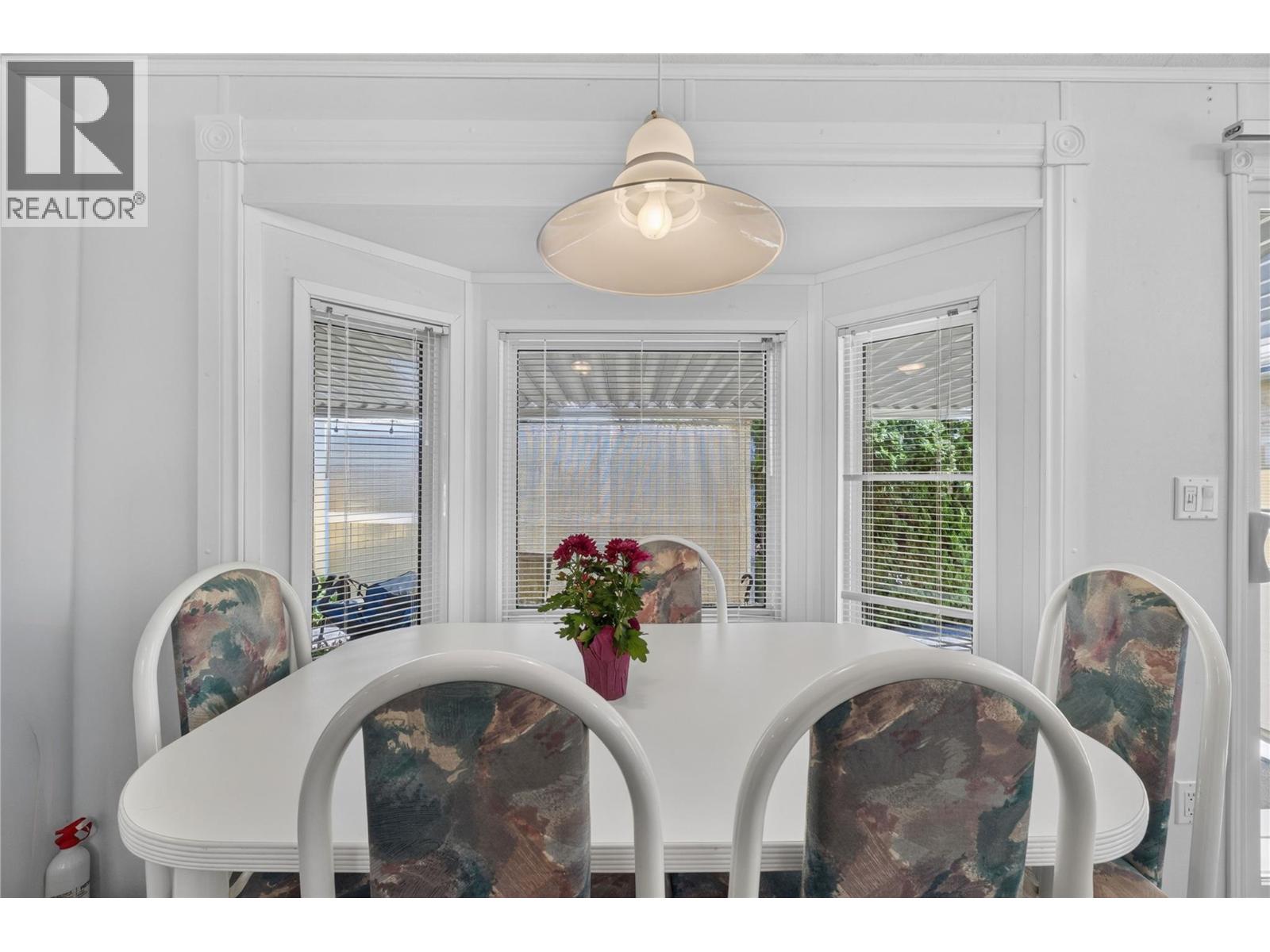 19 1455 Silver Sands Road, Sicamous