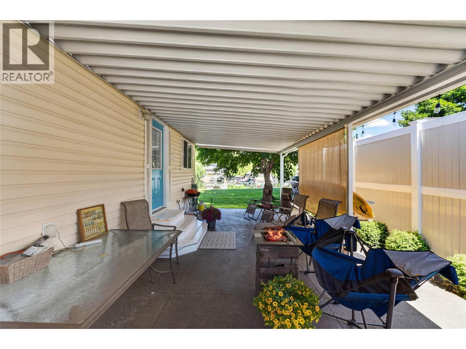 19 1455 Silver Sands Road, Sicamous