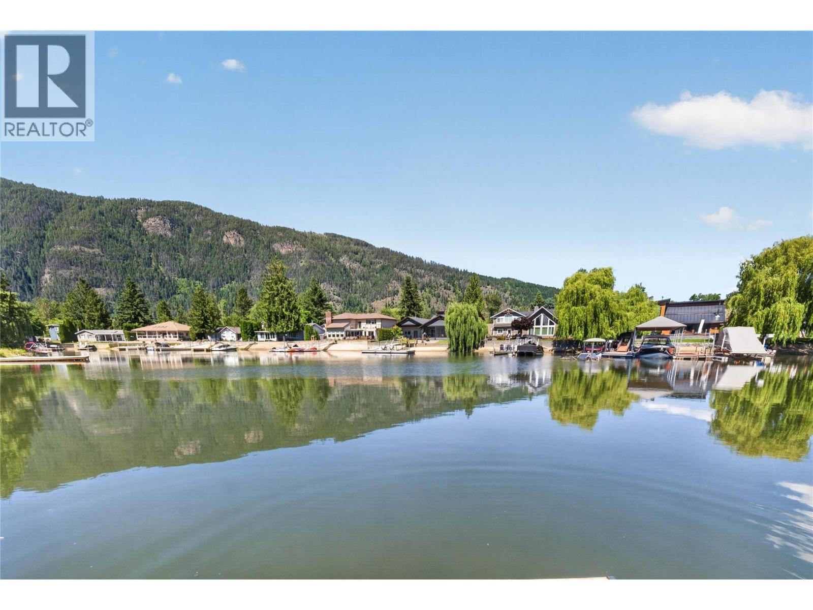 19 1455 Silver Sands Road, Sicamous