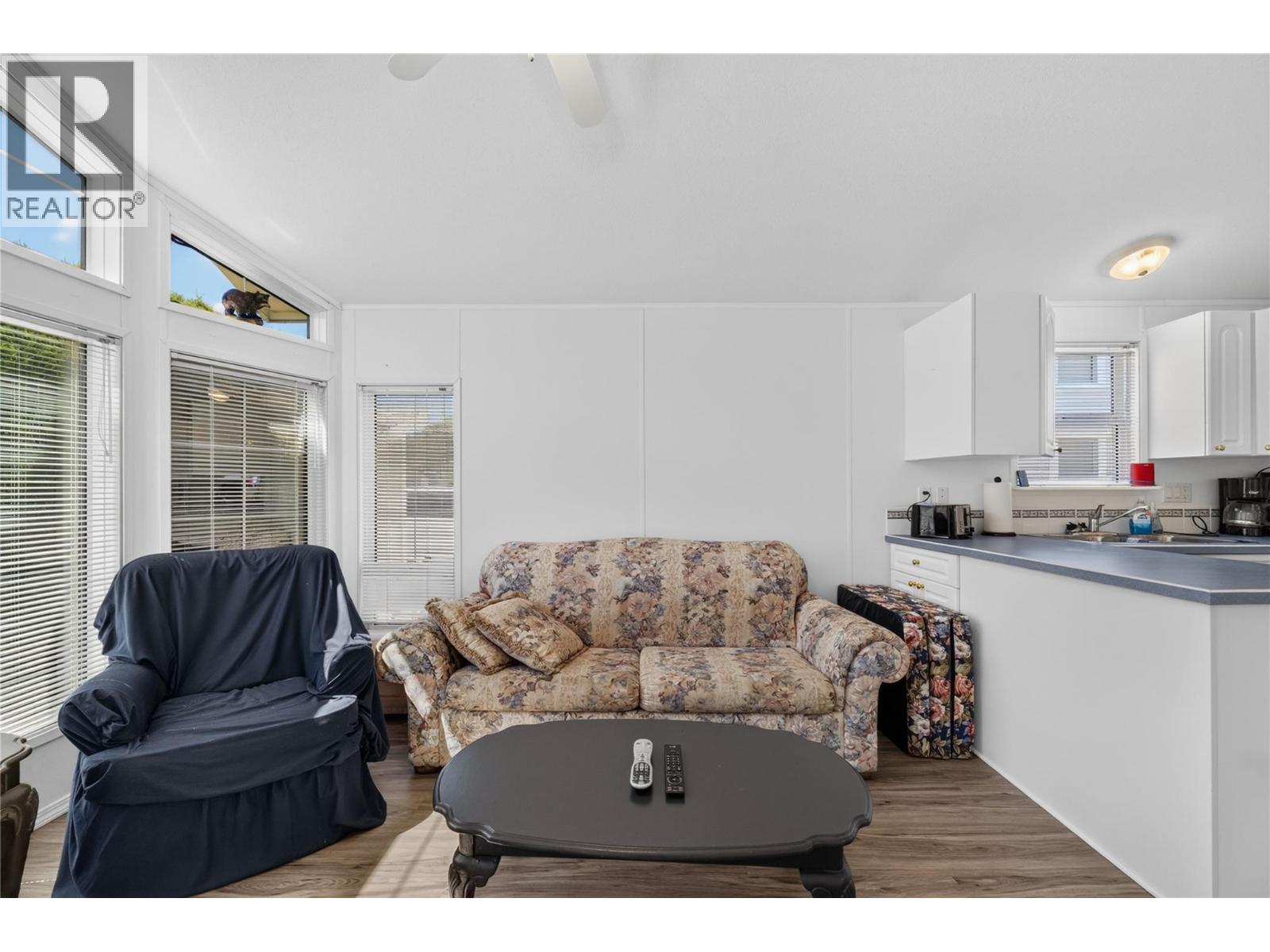 19 1455 Silver Sands Road, Sicamous