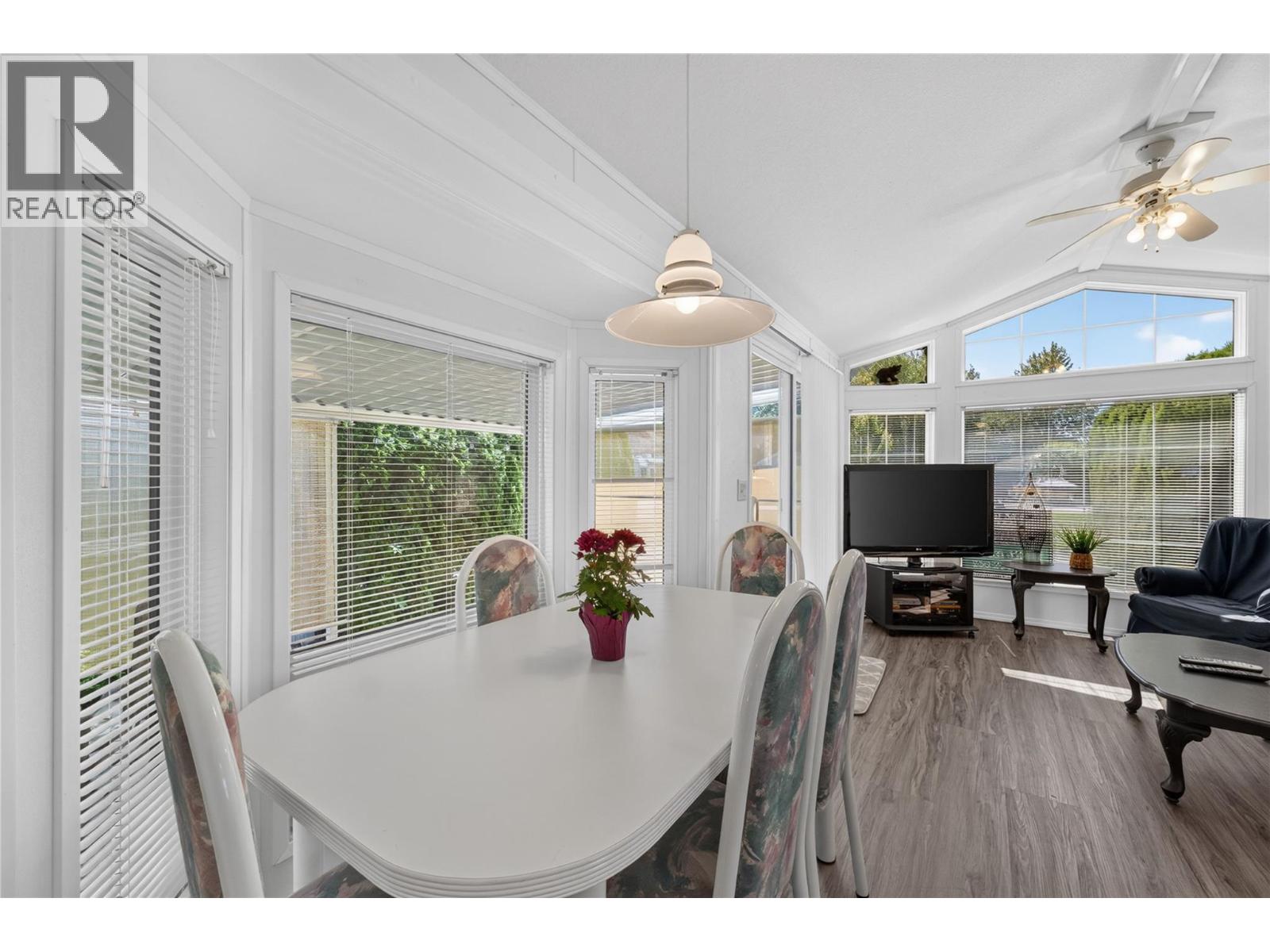 19 1455 Silver Sands Road, Sicamous