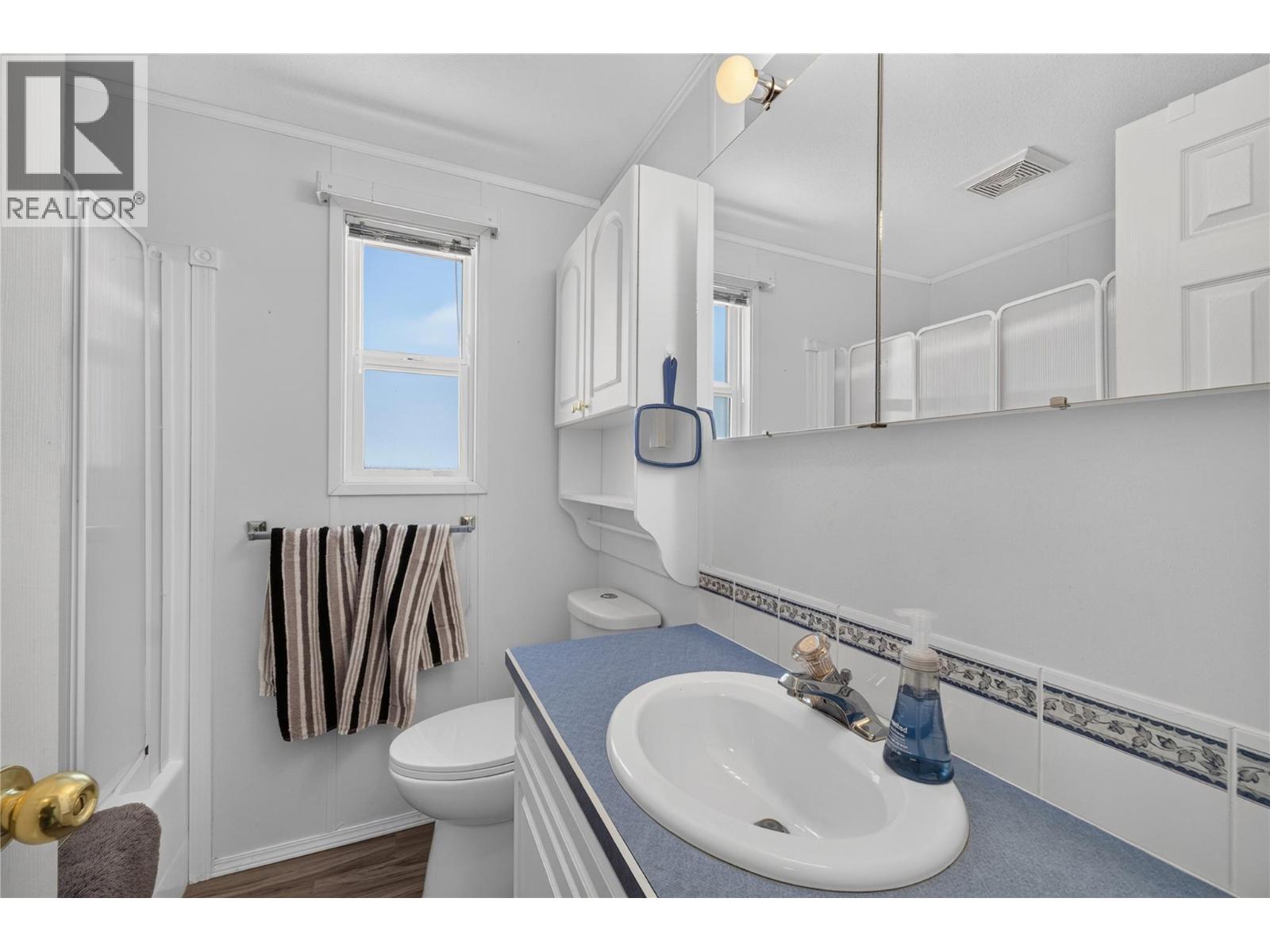 19 1455 Silver Sands Road, Sicamous