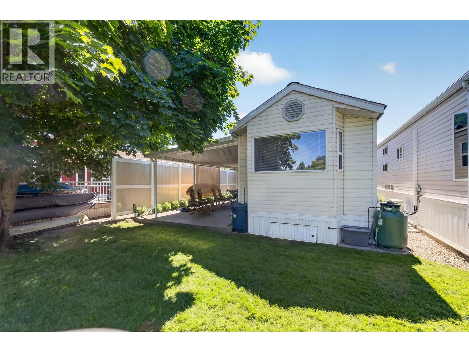 19 1455 Silver Sands Road, Sicamous
