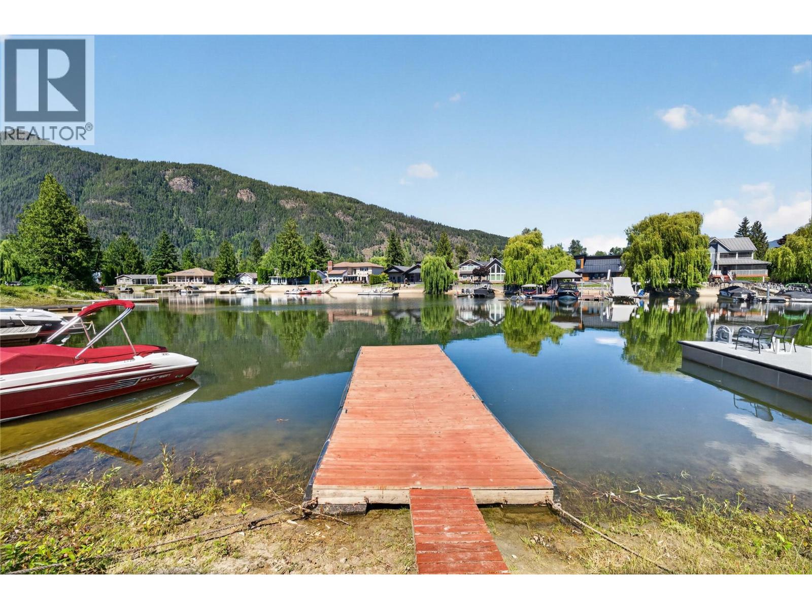 19 1455 Silver Sands Road, Sicamous