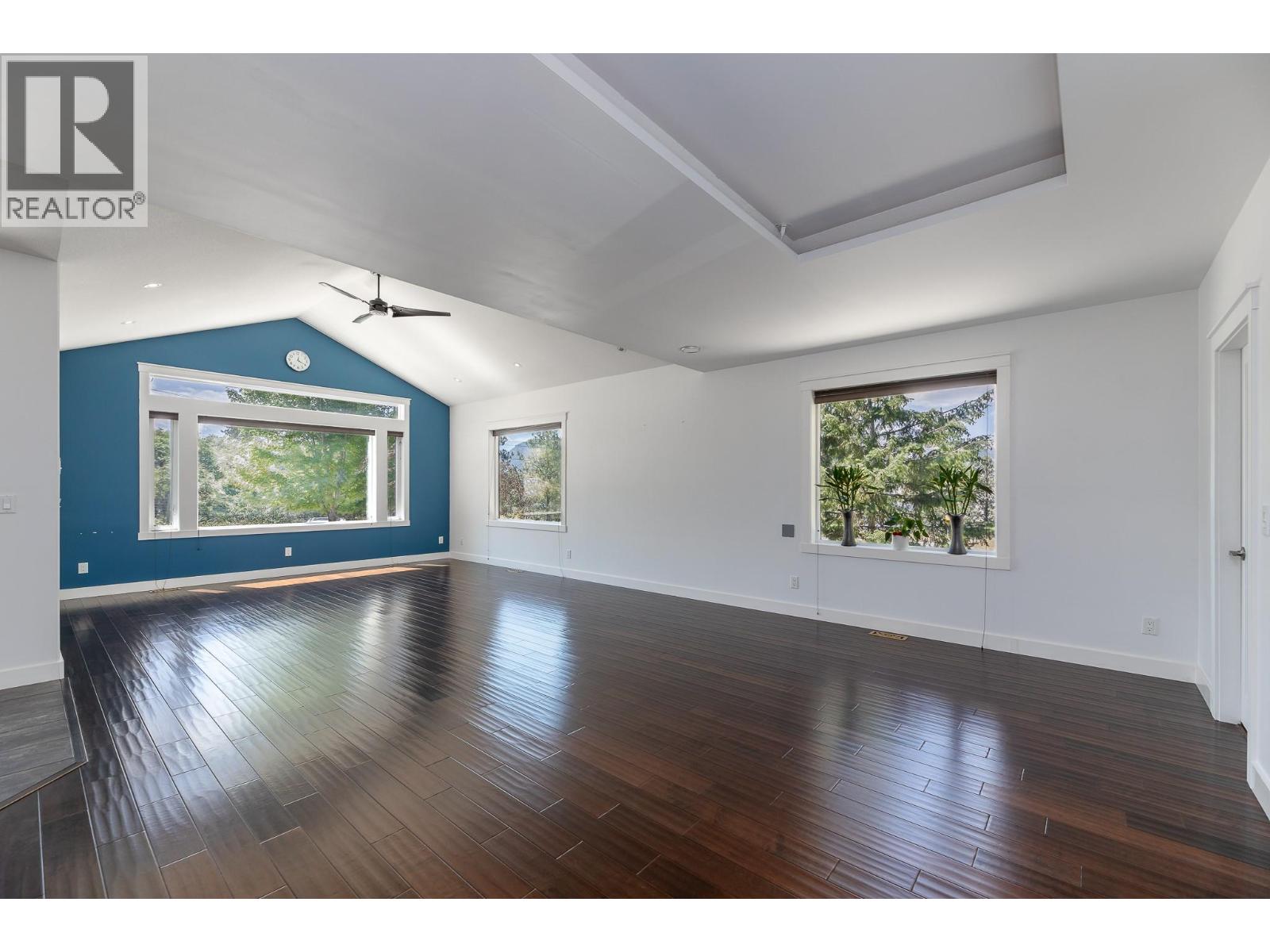 567 Pineview Road - 5