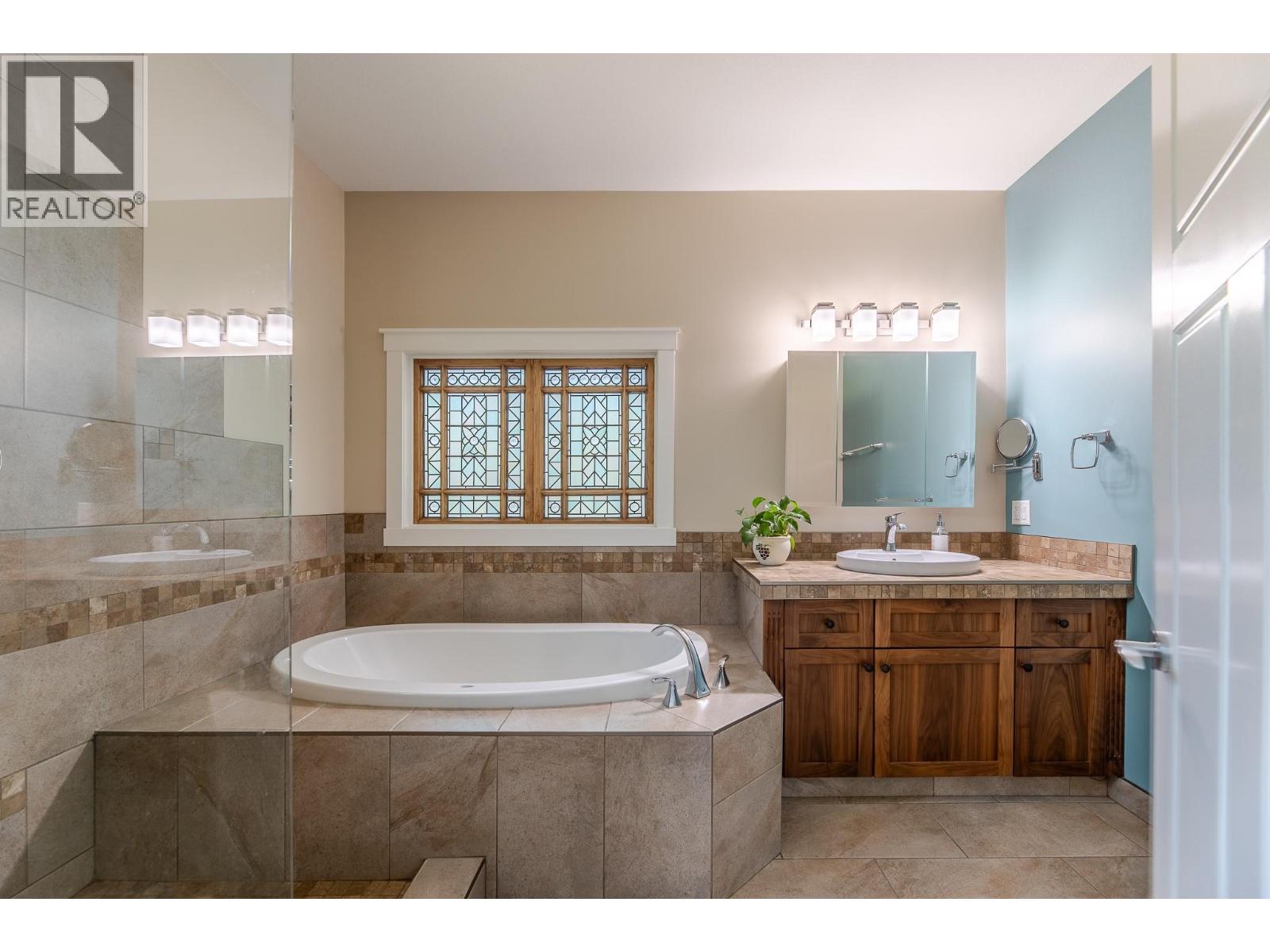 567 Pineview Road - 17