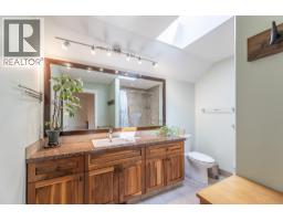 567 Pineview Road, Penticton, BC V2A7S8 Photo 28
