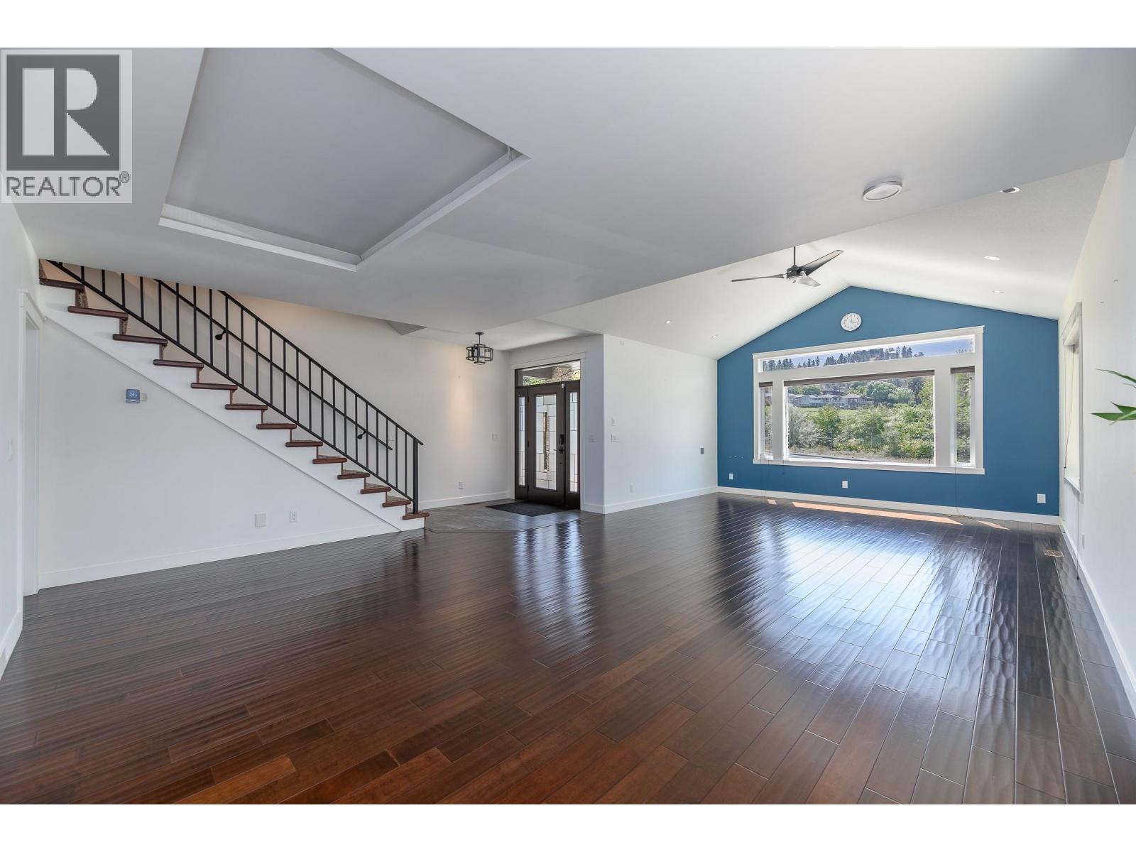 567 Pineview Road - 4