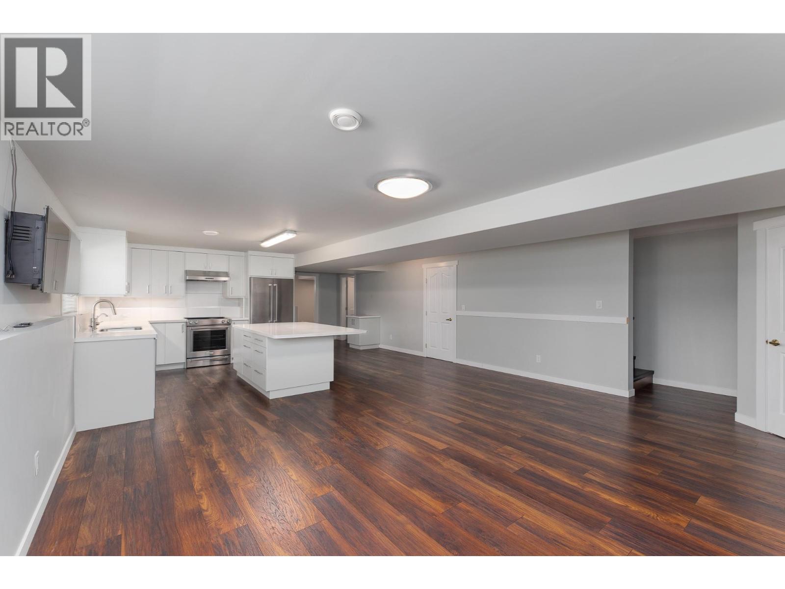 567 Pineview Road - 32