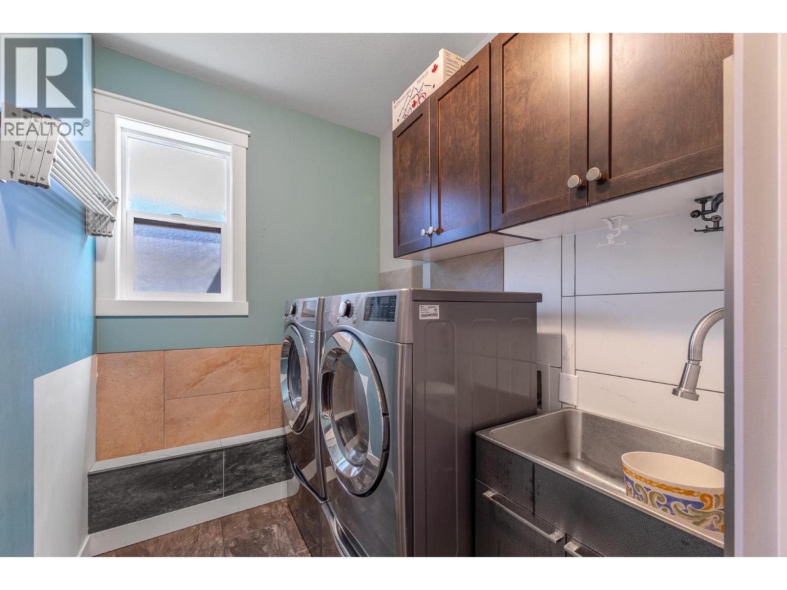 567 Pineview Road - 22