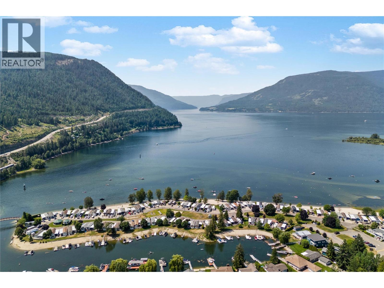 19 1455 Silver Sands Road, Sicamous