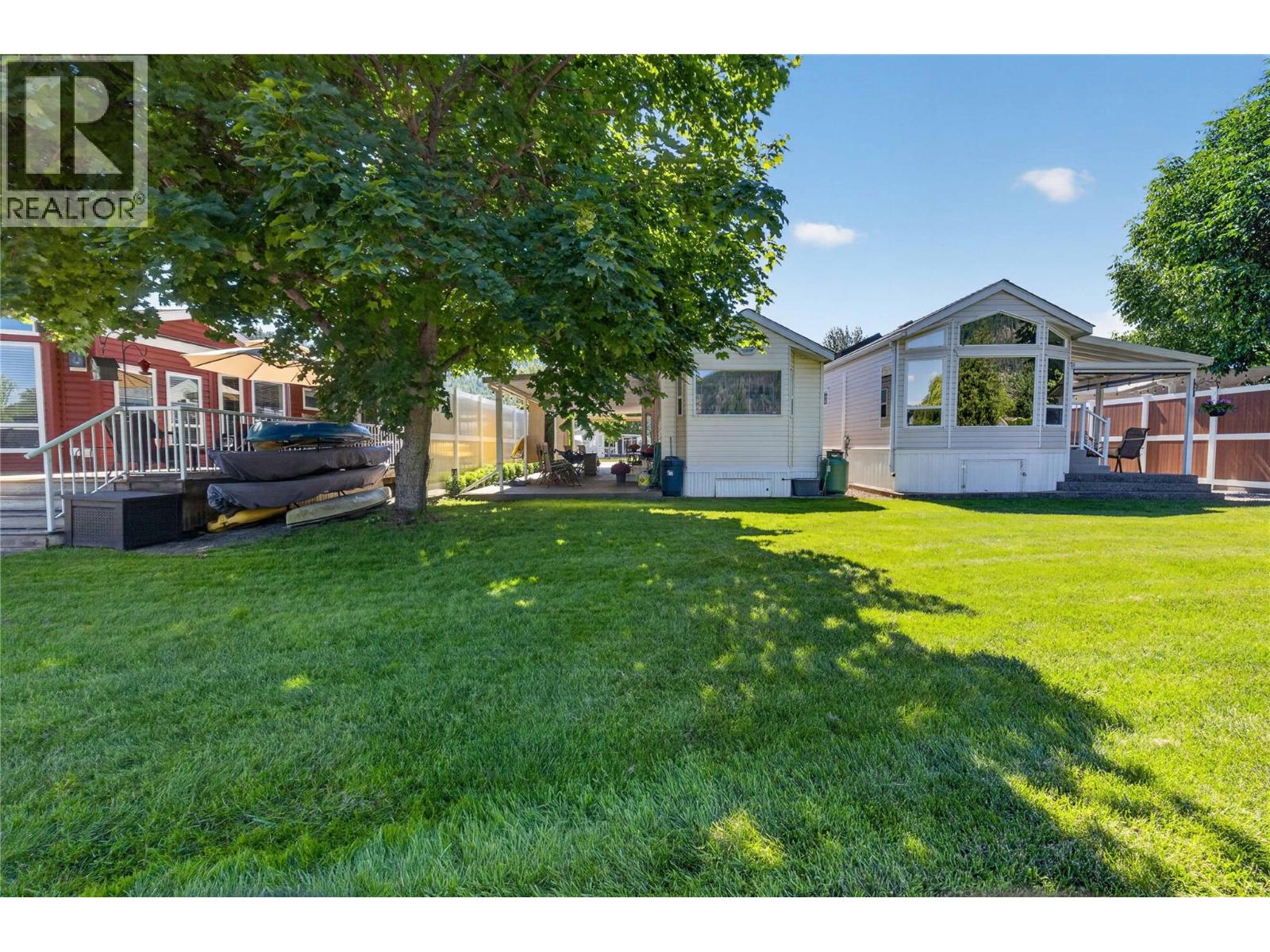19 1455 Silver Sands Road, Sicamous