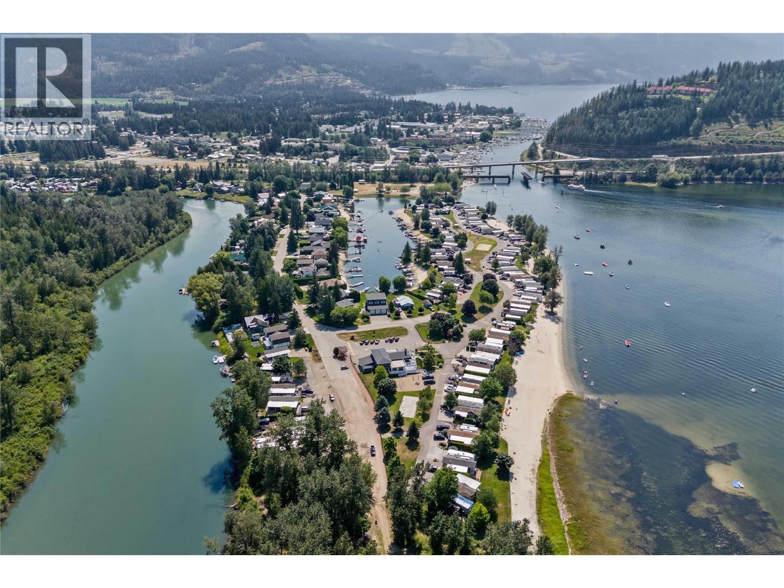 19 1455 Silver Sands Road, Sicamous