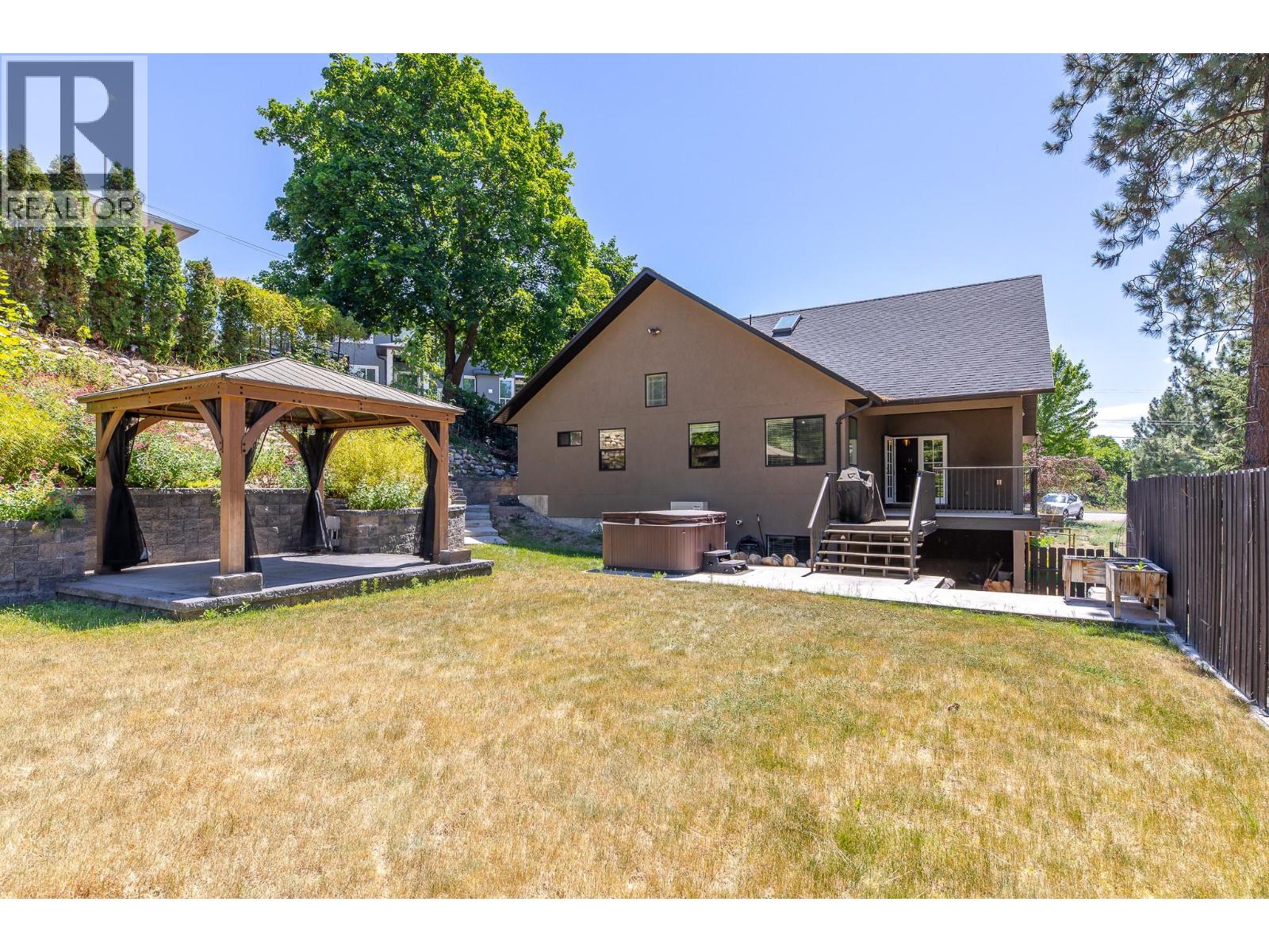 567 Pineview Road - 44