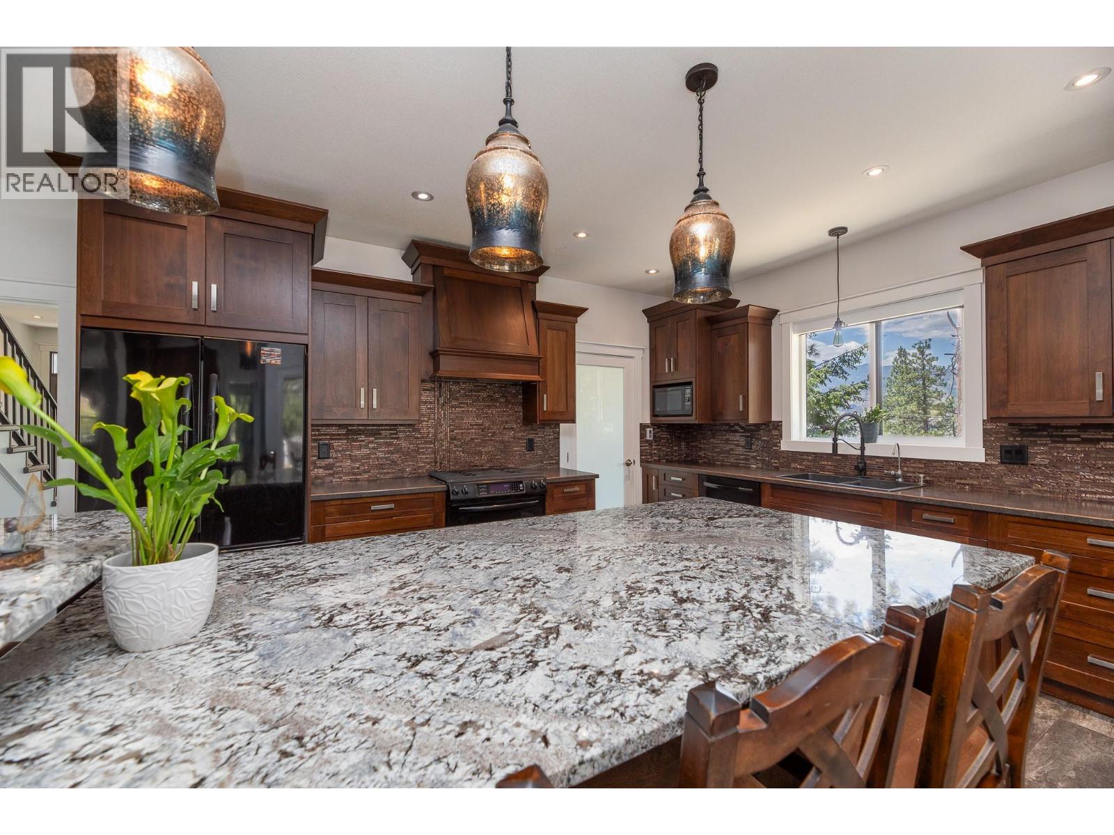 567 Pineview Road - 10