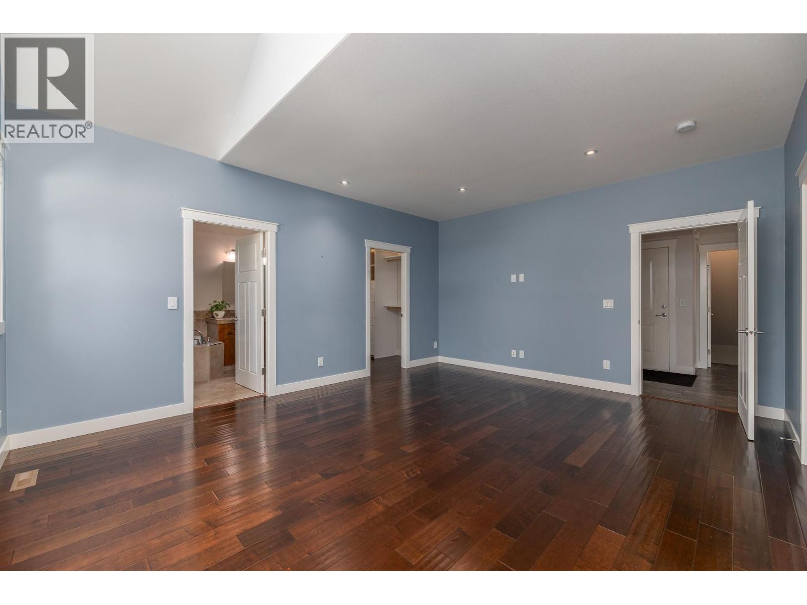 567 Pineview Road - 16