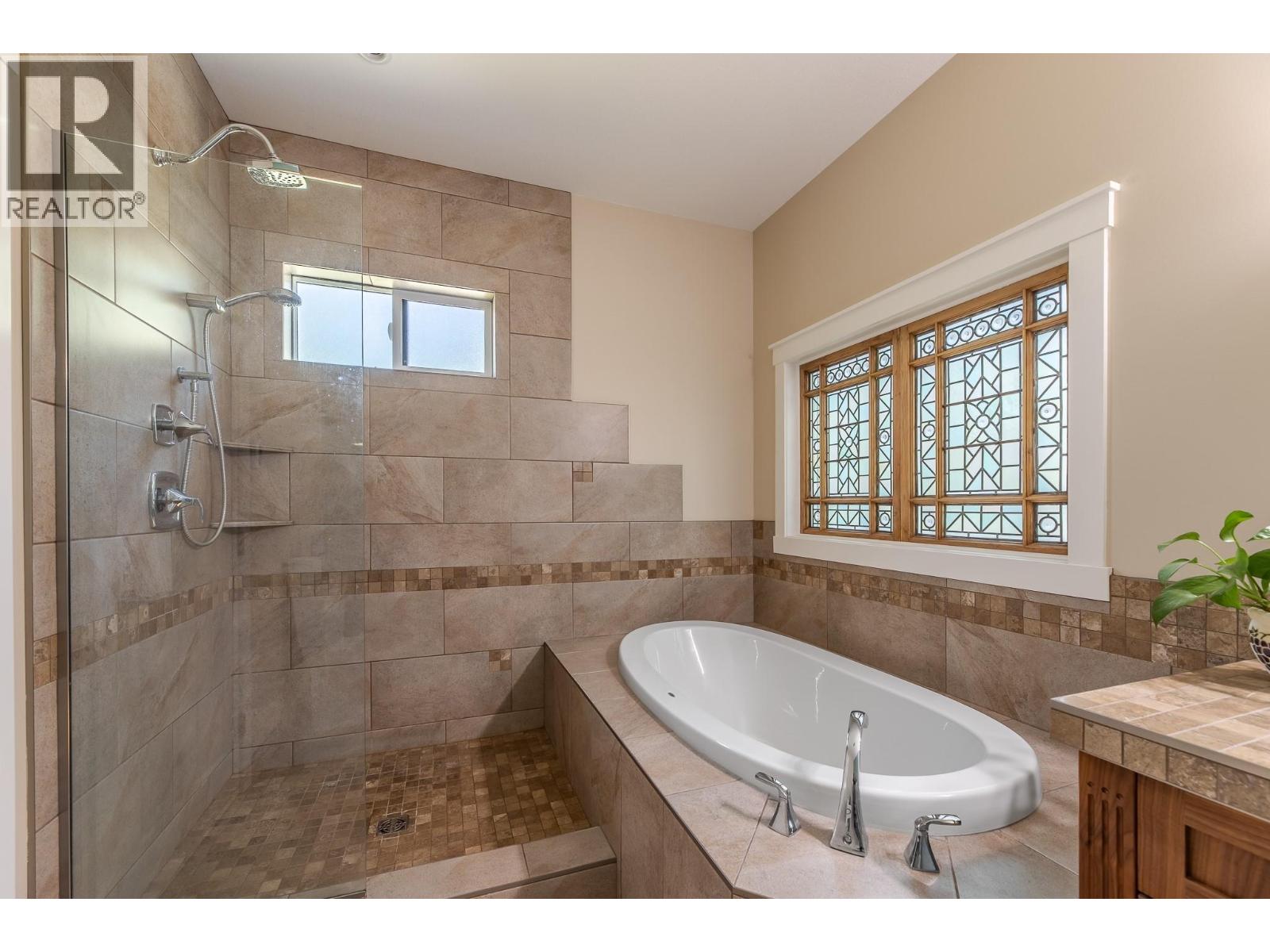 567 Pineview Road - 18