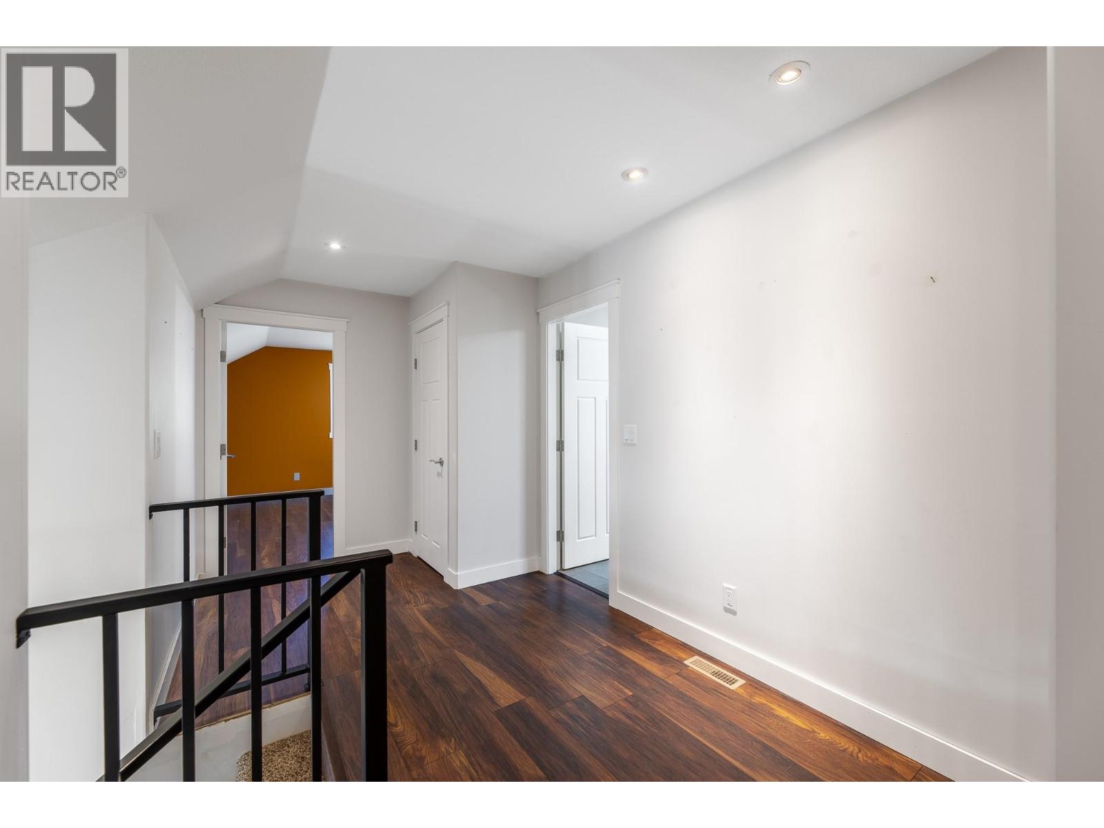 567 Pineview Road - 27